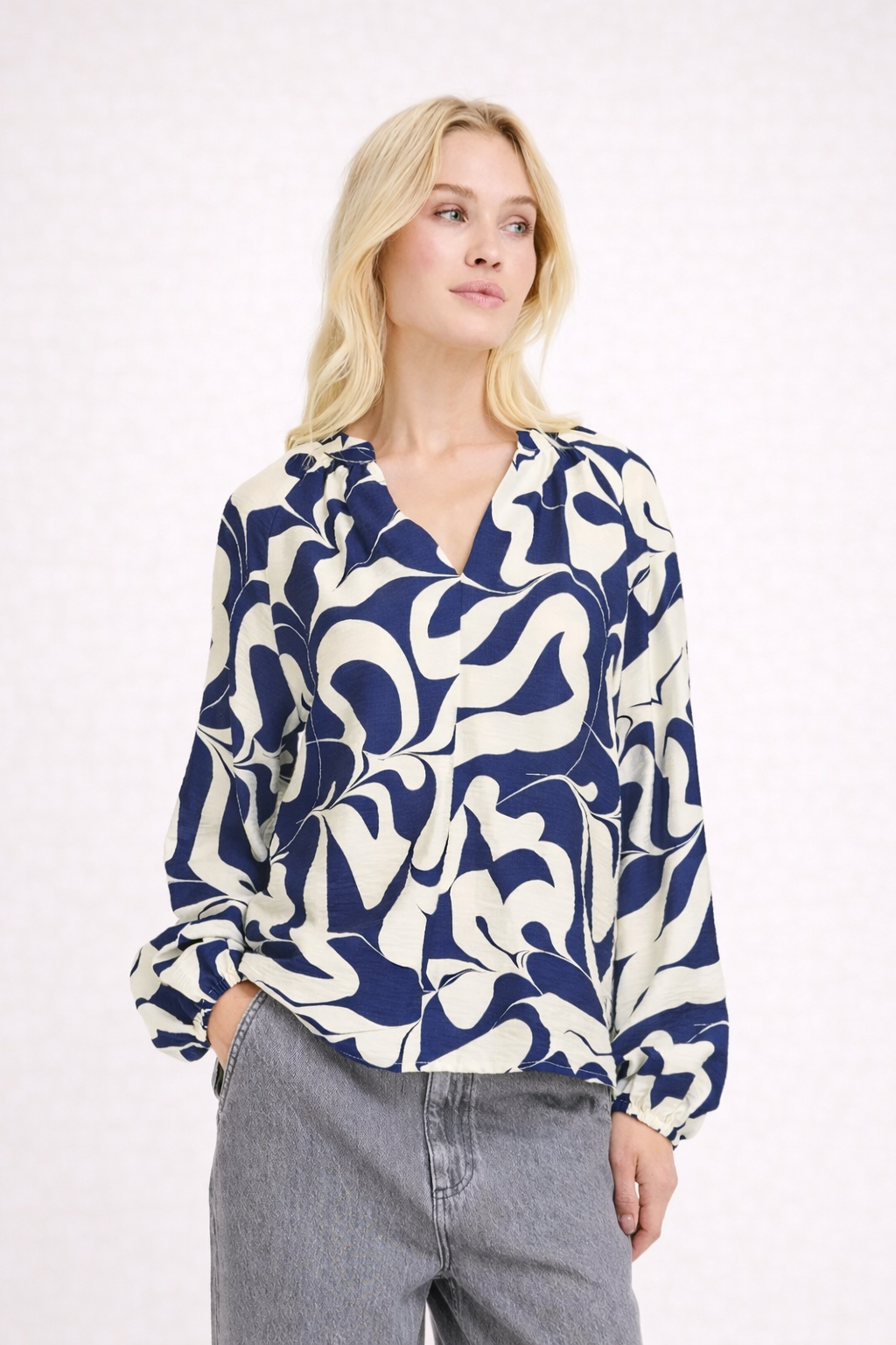 Byikaia Blouse