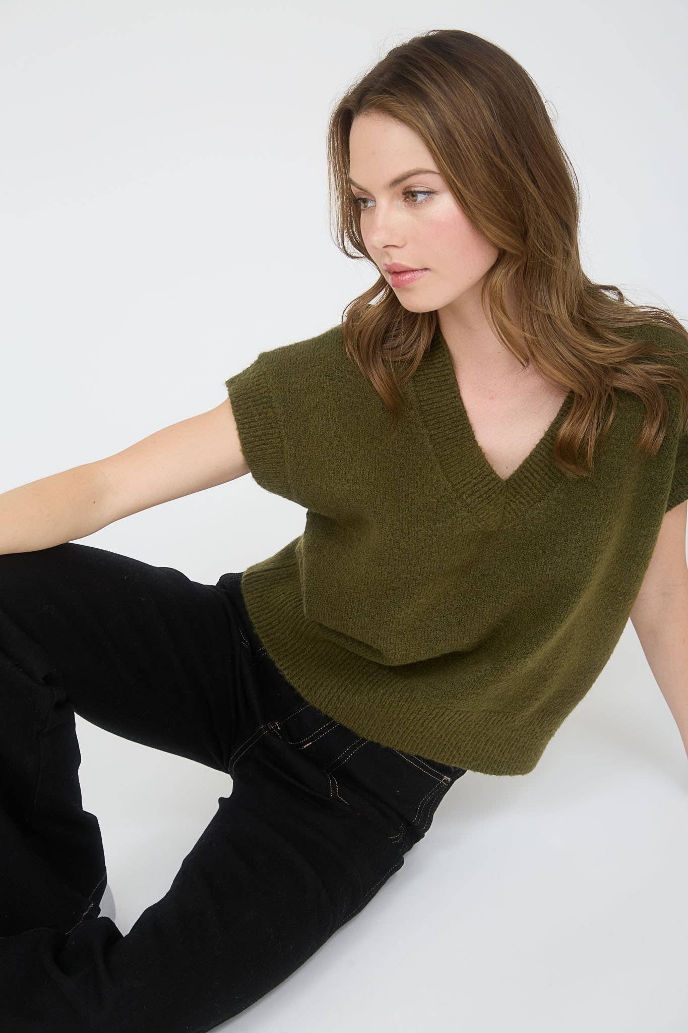 Cozy V-Neck Sleeveless Sweater