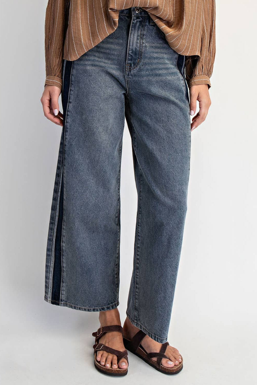 Contrast Side Panel Wide-Leg Jeans