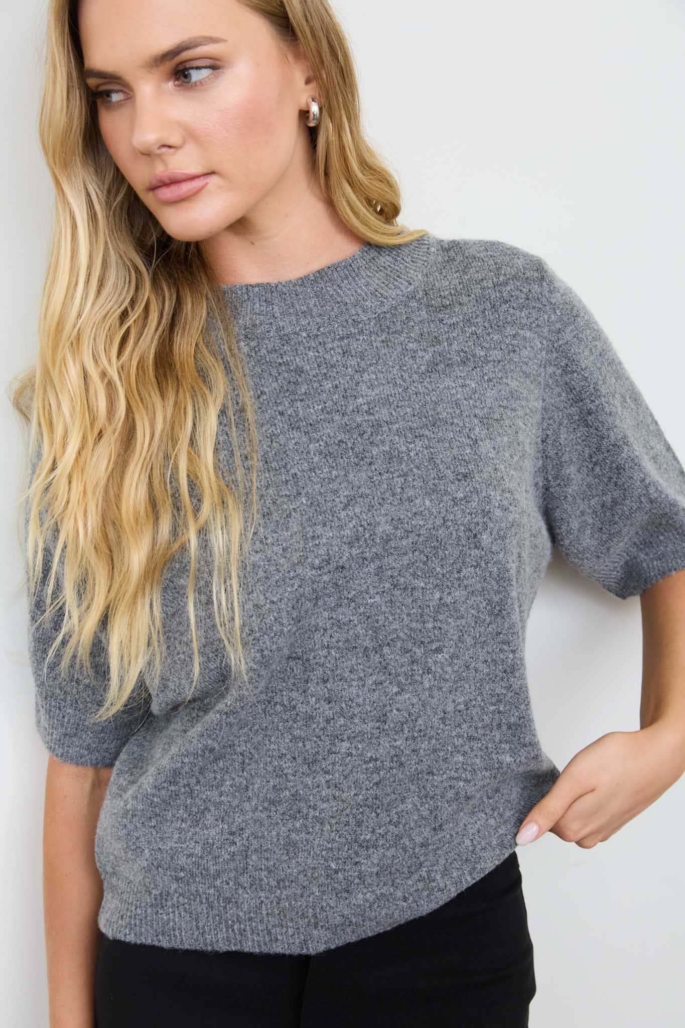Crewneck SS Pullover Sweater
