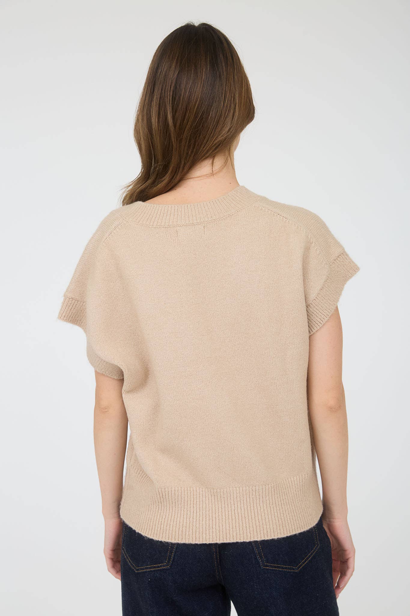 Cozy V-Neck Sleeveless Sweater