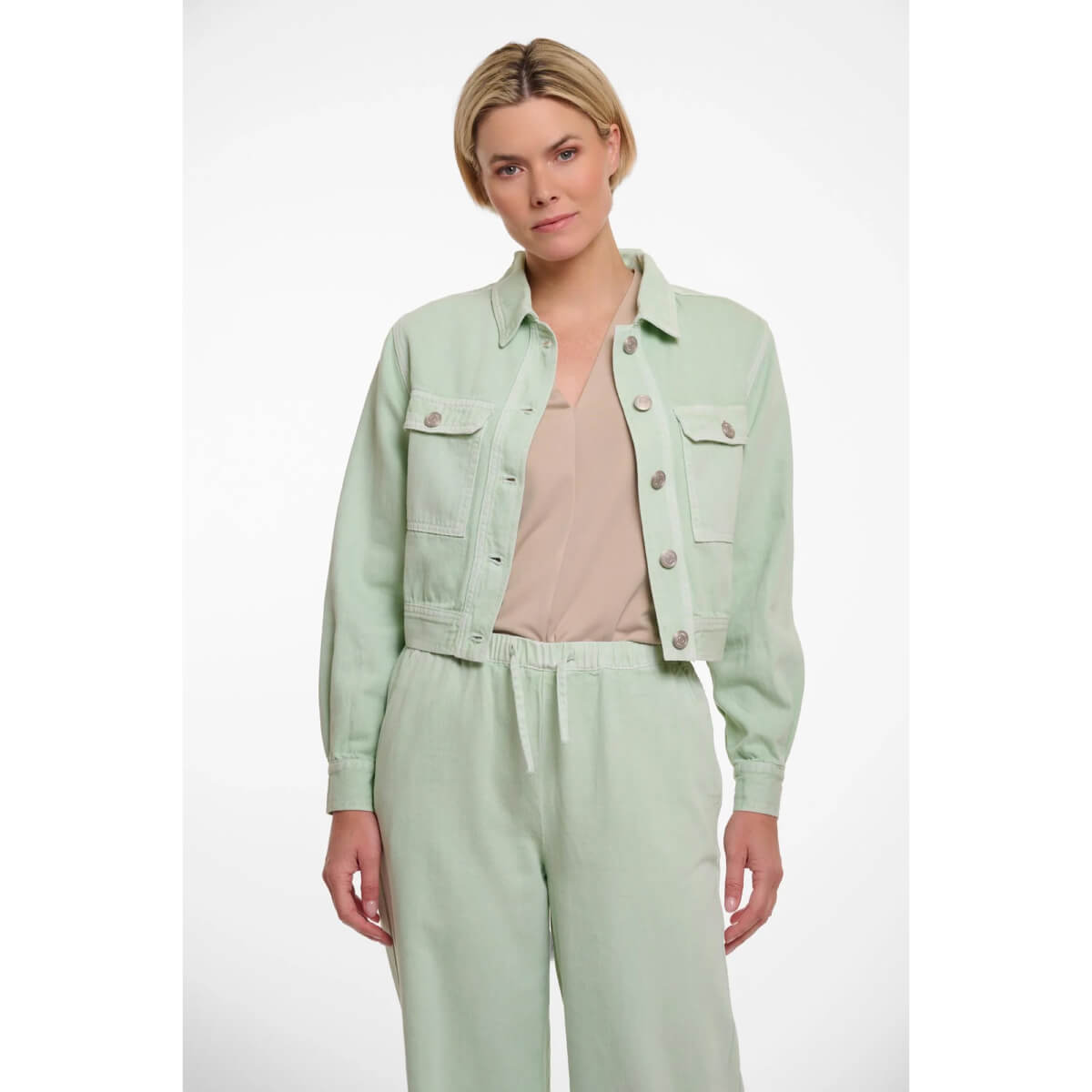 Arizona Denim Jacket leaf front | MILK MONEY milkmoney.co | cute jackets for women. cute coats. cool jackets for women. stylish jackets for women. trendy jackets for women. trendy womens coats.