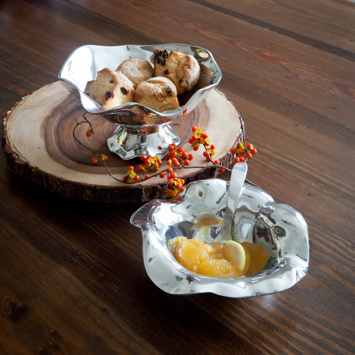 Beatriz Ball Pedestal Vento Alex Medium Bowl silver front | MILK MONEY milkmoney.co | Home decor online, Modern home decor, Luxury home furnishings, Best home decor, Home accessories for sale, Living room furniture sets, Kitchen decor ideas, Wall art for home, Bathroom accessories, Vintage home decor, Minimalist home decor