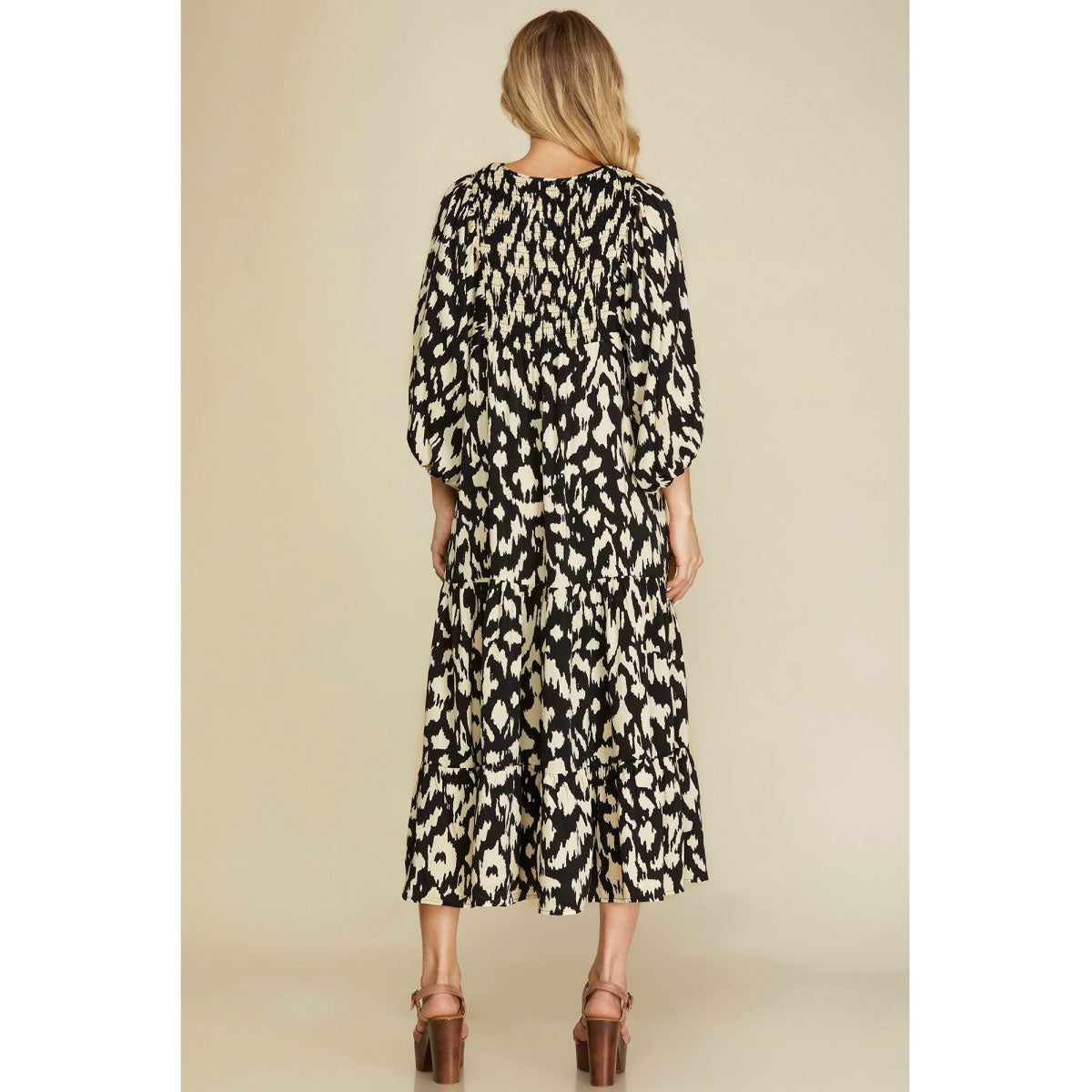 Boho Print Midi Dress black back | MILK MONEY milkmoney.co | cute clothes for women. womens online clothing. trendy online clothing stores. womens casual clothing online. trendy clothes online. trendy women's clothing online. ladies online clothing stores. trendy women's clothing stores. cute female clothes.