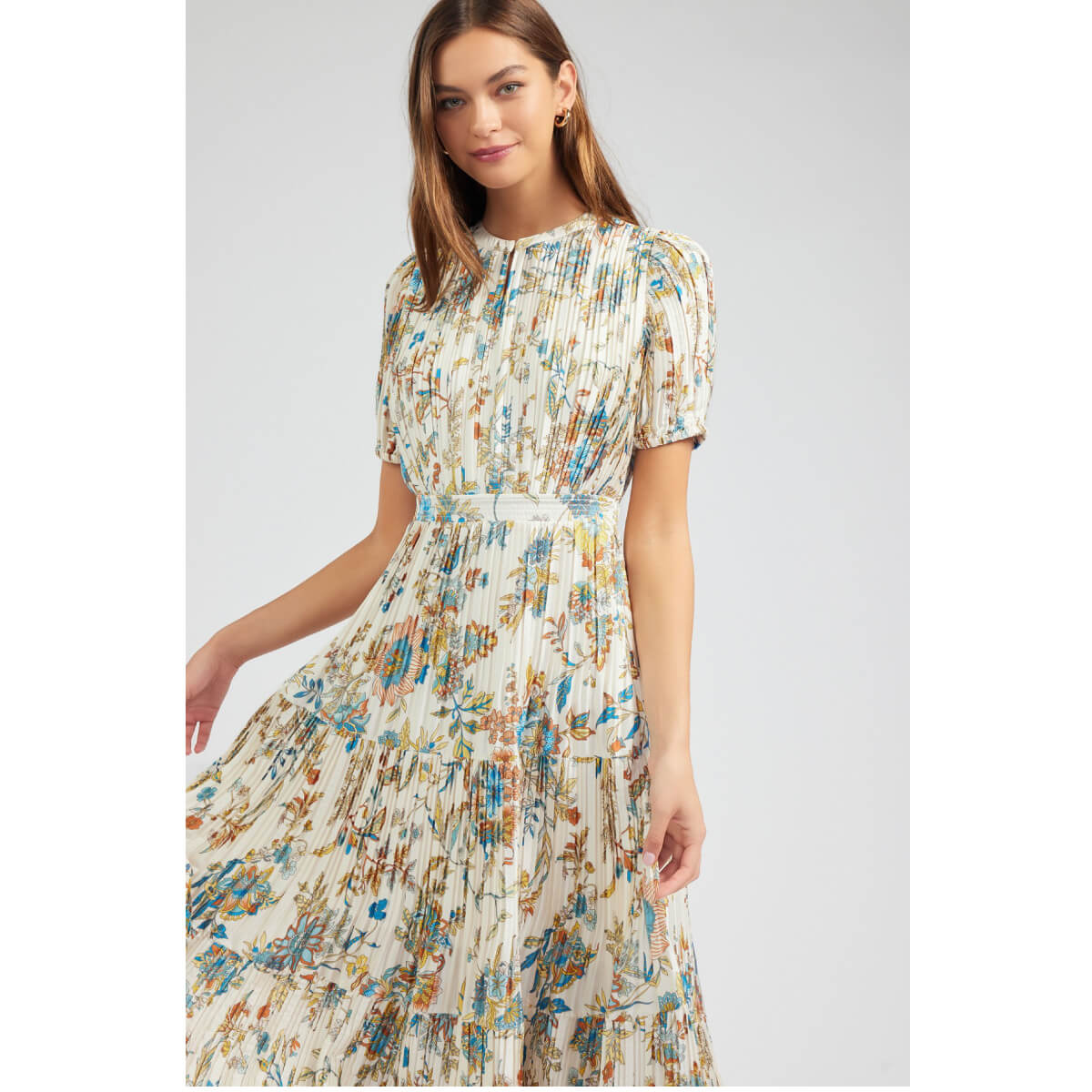 Botanical Print Pleated Maxi Dress front | MILK MONEY milkmoney.co | cute clothes for women. womens online clothing. trendy online clothing stores. womens casual clothing online. trendy clothes online. trendy women's clothing online. ladies online clothing stores. trendy women's clothing stores. cute female clothes.