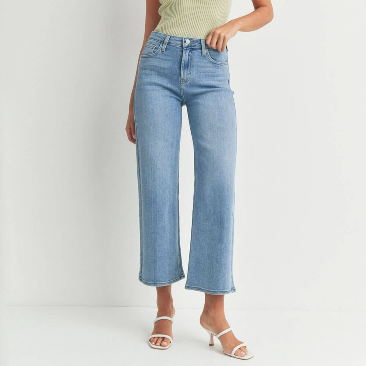Classic Slim Wide Leg Jeans med wash front | MILK MONEY milkmoney.co | cute clothes for women. womens online clothing. trendy online clothing stores. womens casual clothing online. trendy clothes online. trendy women's clothing online. ladies online clothing stores. trendy women's clothing stores. cute female clothes.