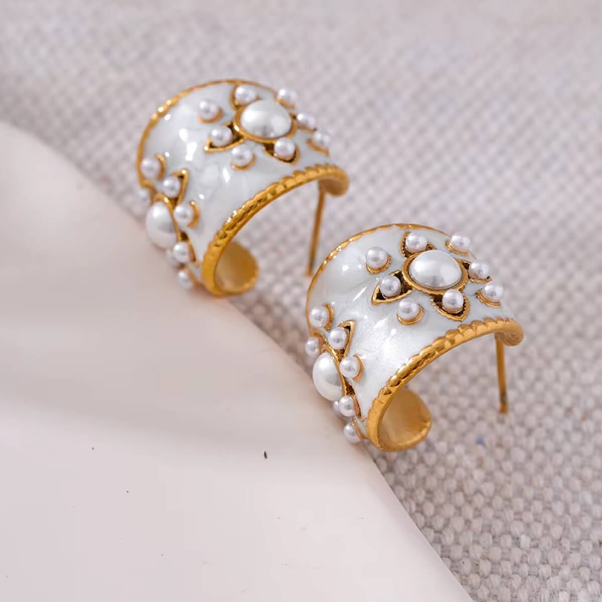 Enamel Geometric Hoop Earrings white front | MILK MONEY milkmoney.co | cute earring sets. cute dangle earrings. cute hoop earrings. cute cheap earrings. cute cheap earrings. cute small earrings. fun dangle earrings. trendy dangle earrings. affordable earrings. trendy dangle earrings. cute drop earrings. cute trendy earrings.