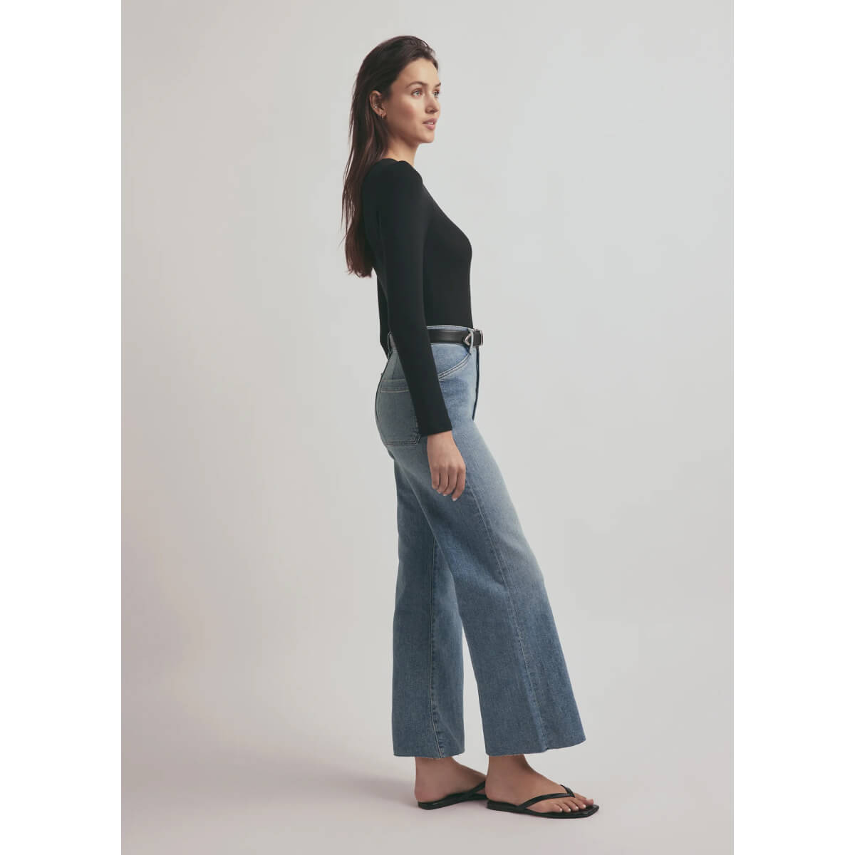 Favorite Daughter Mischa Super High Rise Wide Leg Ankle Jean blue side | MILK MONEY milkmoney.co | cute clothes for women. womens online clothing. trendy online clothing stores. womens casual clothing online. trendy clothes online. trendy women's clothing online. ladies online clothing stores. trendy women's clothing stores. cute female clothes.