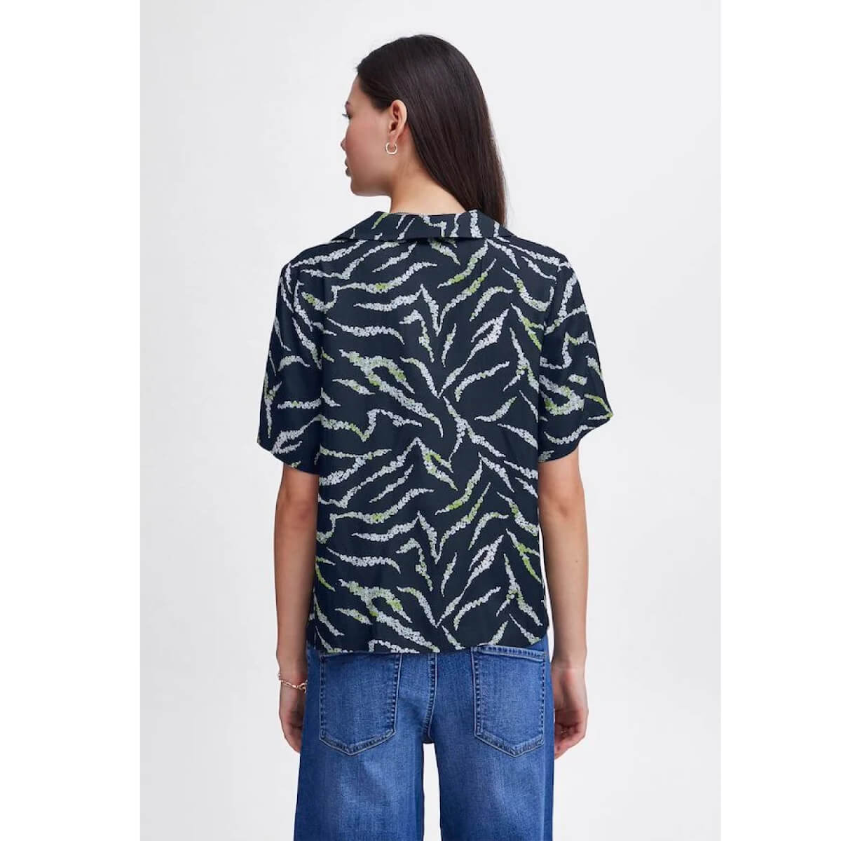 Floral Striped Button Up Camp Shirt blue back | MILK MONEY milkmoney.co | cute clothes for women. womens online clothing. trendy online clothing stores. womens casual clothing online. trendy clothes online. trendy women's clothing online. ladies online clothing stores. trendy women's clothing stores. cute female clothes.