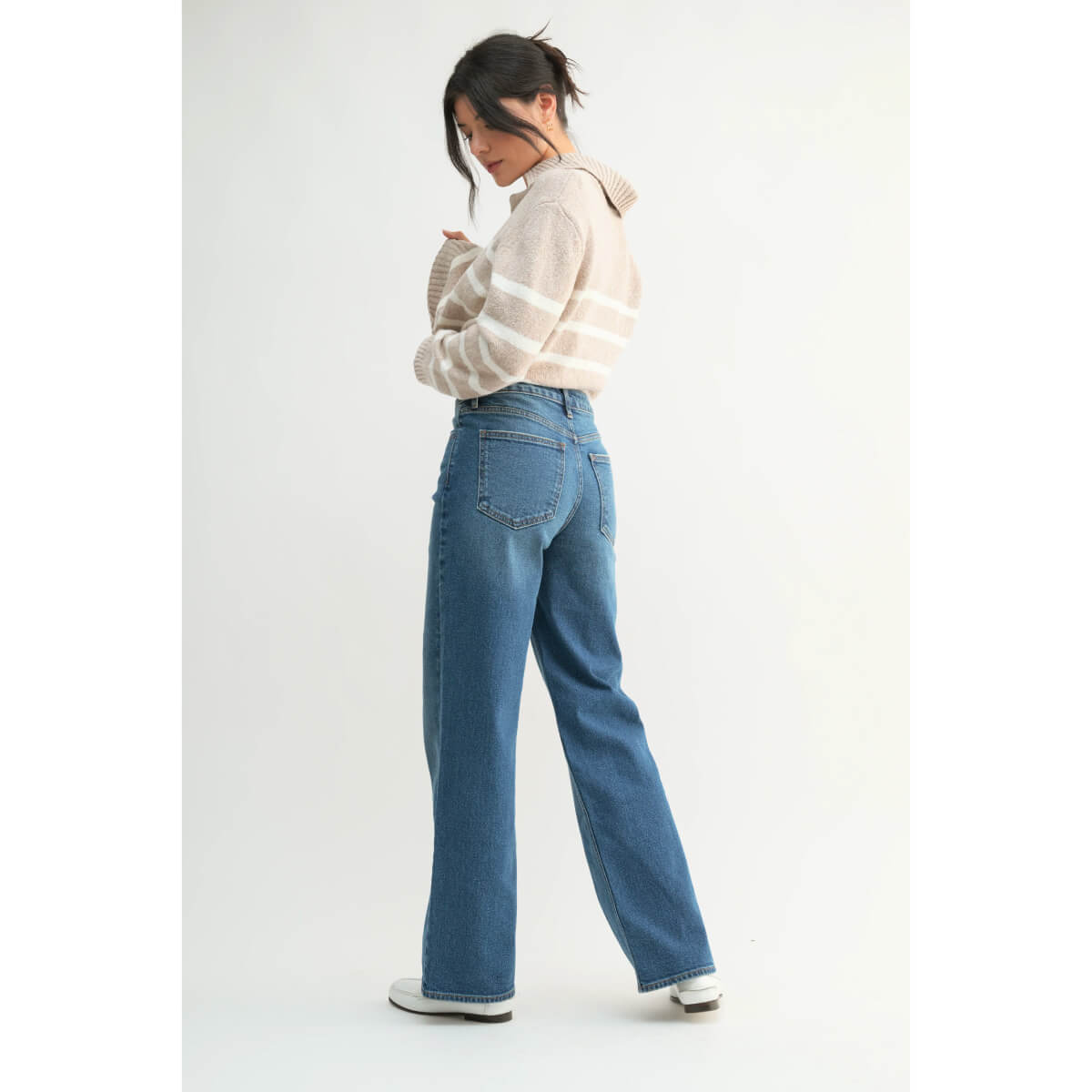 High Rise Straight Leg Jean blue back | MILK MONEY milkmoney.co | cute clothes for women. womens online clothing. trendy online clothing stores. womens casual clothing online. trendy clothes online. trendy women's clothing online. ladies online clothing stores. trendy women's clothing stores. cute female clothes.