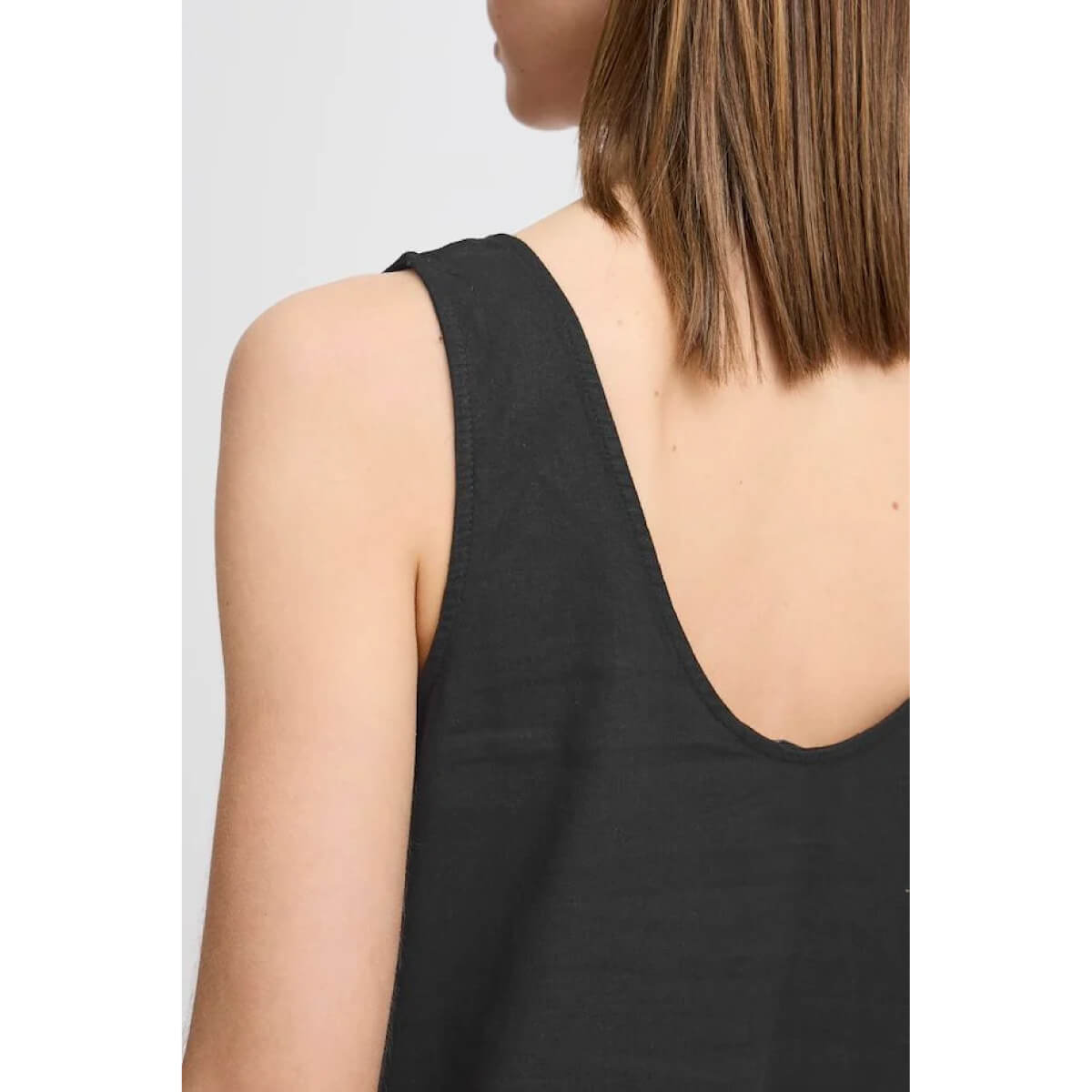 Linen Tank Top black bcak | MILK MONEY milkmoney.co | cute tops for women. trendy tops for women. cute blouses for women. stylish tops for women. pretty womens tops.