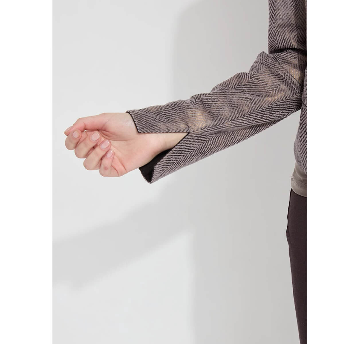 Lysse Amelia Moto Jacket ash grey detail | MILK MONEY milkmoney.co | cute jackets for women. cute coats. cool jackets for women. stylish jackets for women. trendy jackets for women. trendy womens coats.