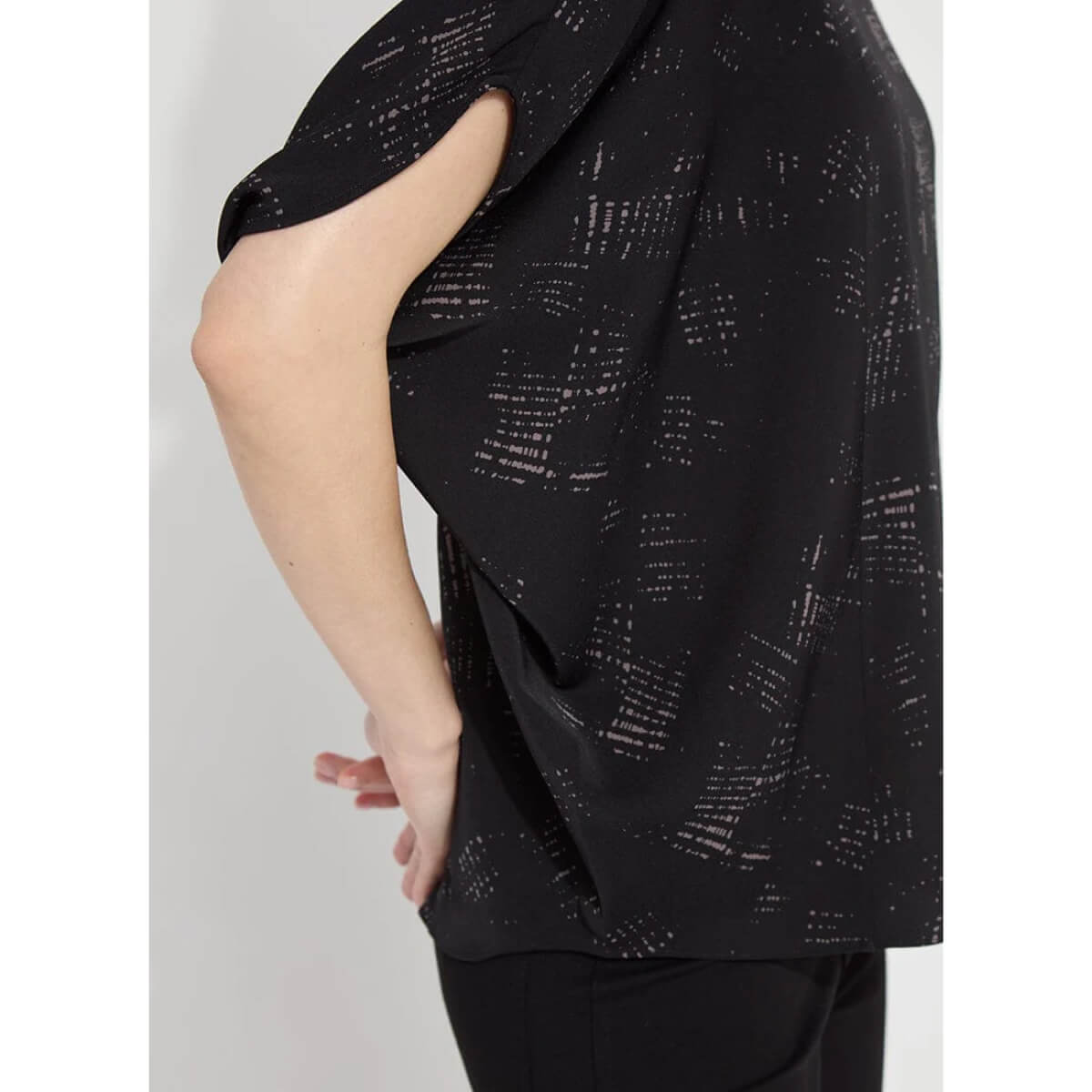 Lysse Genesis Dolman Top black side | MILK MONEY milkmoney.co | cute tops for women. trendy tops for women. cute blouses for women. stylish tops for women. pretty womens tops.