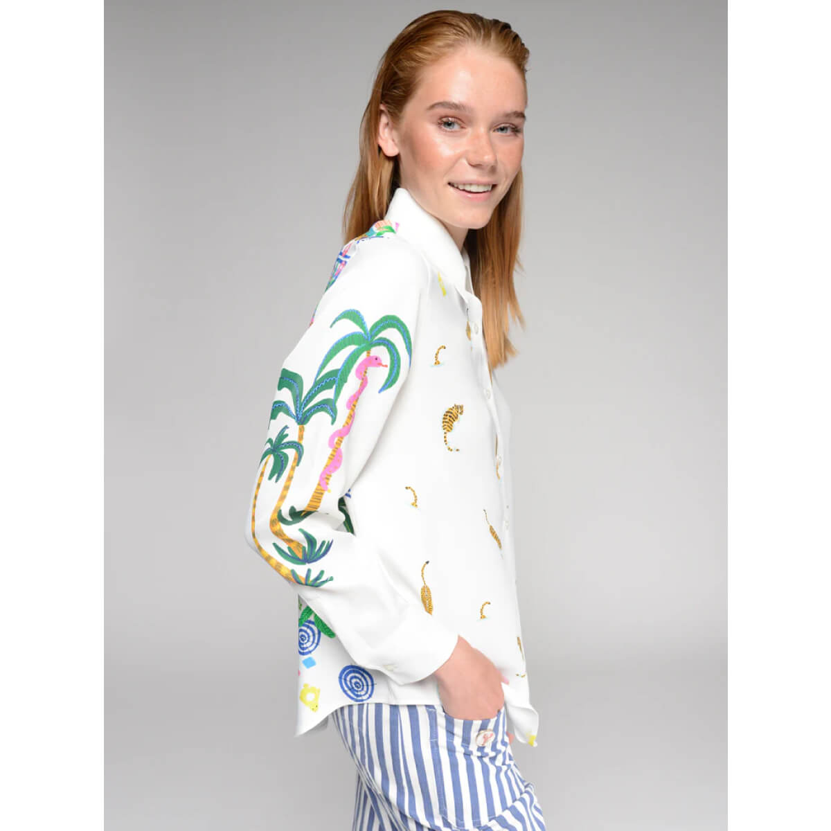 Mafalda Piscina Print Button Down Blouse white side | MILK MONEY milkmoney.co | cute tops for women. trendy tops for women. cute blouses for women. stylish tops for women. pretty womens tops.