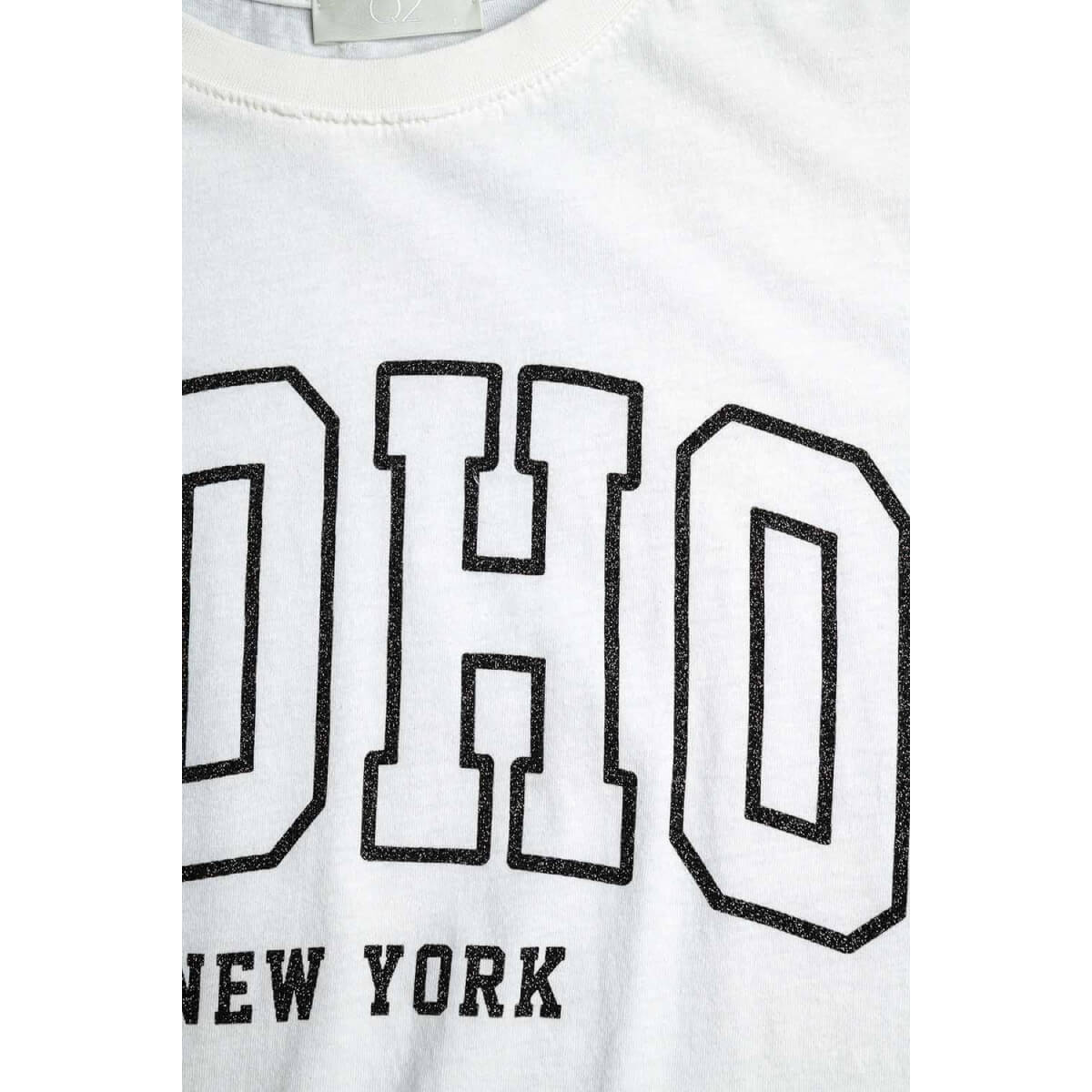 Oversized Soho New York T-Shirt white front | MILK MONEY milkmoney.co | cute tops for women. trendy tops for women. cute blouses for women. stylish tops for women. pretty womens tops.