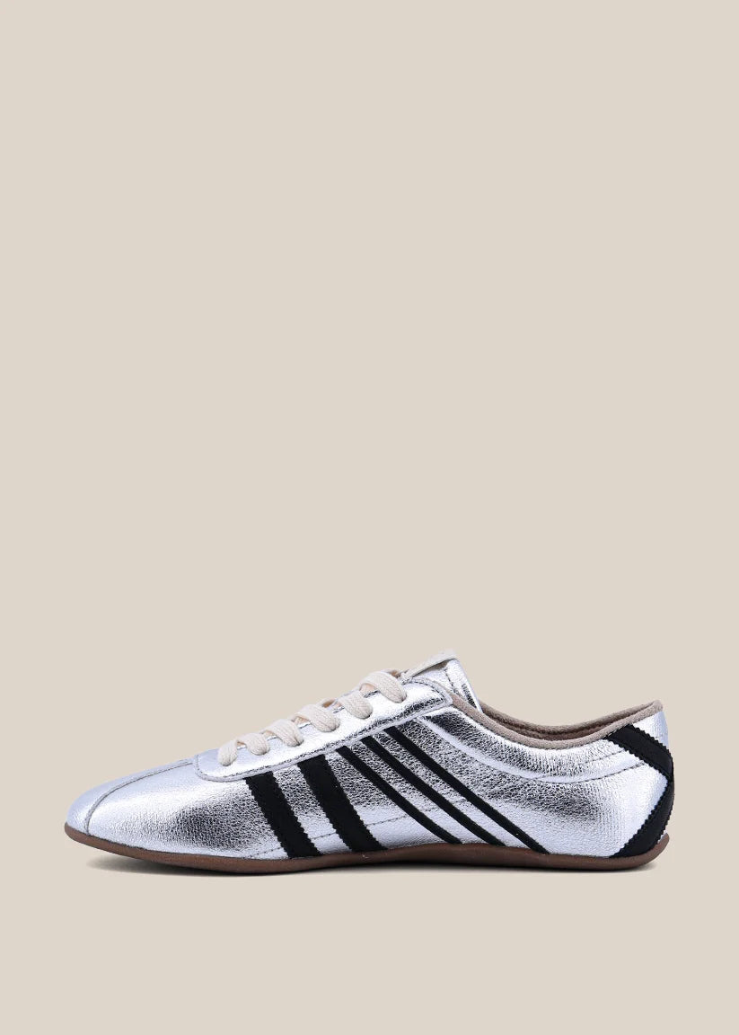 Paloma Sneaker