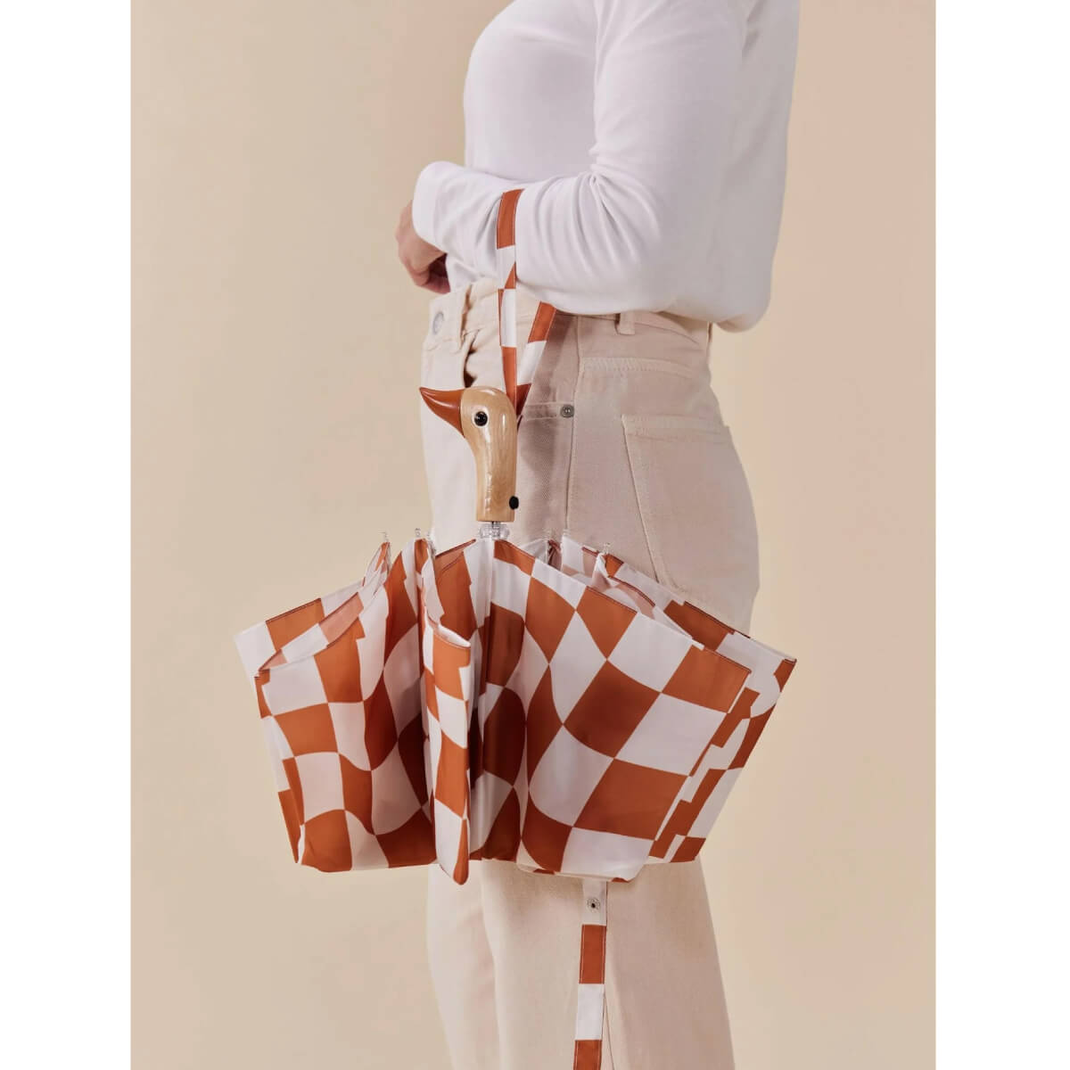 Peanut Butter Checkers Duckhead Umbrella brown | MILK MONEY milkmoney.co | white elephant gift ideas, gift, mother's day gift ideas, white elephant gift, gift shops near me, cute umbrella, women's umbrella