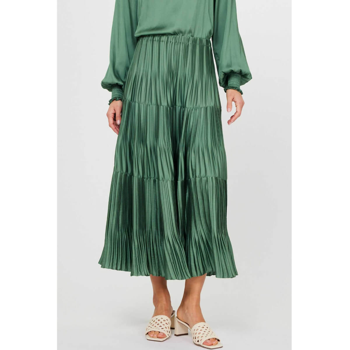 Pleated 3-Tiered Long Skirt green front | MILK MONEY milkmoney.co | cute clothes for women. womens online clothing. trendy online clothing stores. womens casual clothing online. trendy clothes online. trendy women's clothing online. ladies online clothing stores. trendy women's clothing stores. cute female clothes.