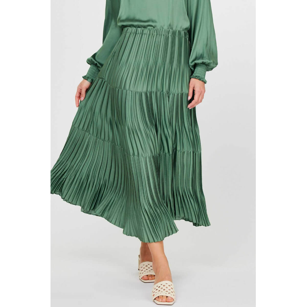 Pleated 3-Tiered Long Skirt green front | MILK MONEY milkmoney.co | cute clothes for women. womens online clothing. trendy online clothing stores. womens casual clothing online. trendy clothes online. trendy women's clothing online. ladies online clothing stores. trendy women's clothing stores. cute female clothes.
