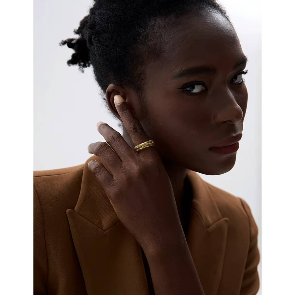 Ribbed Elastic Open Ring gold front | MILK MONEY milkmoney.co | cute rings, simple rings, casual rings, simple rings for women, trendy rings, cute rings for women, cute cheap rings, casual rings for women