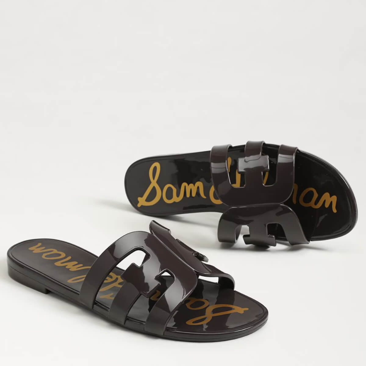 Sam Edelman Bay Jelly Slide Sandal noir | MILK MONEY milkmoney.co | cute sandals for women. cute slides for women. trendy womens sandals. women sandals online. pretty sandals for women. cute slides womens.