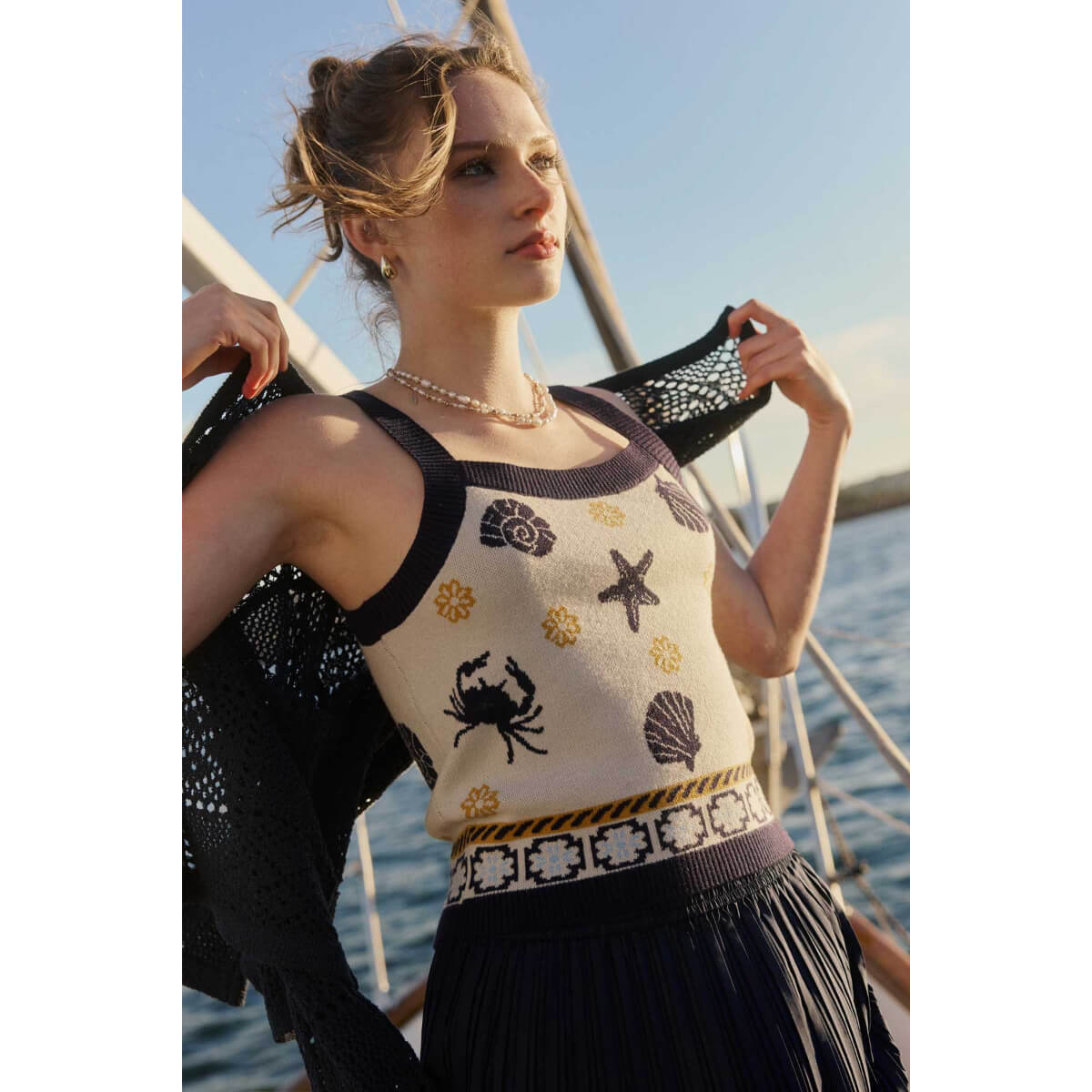 Sea Shell Motif Sweater Tank Top