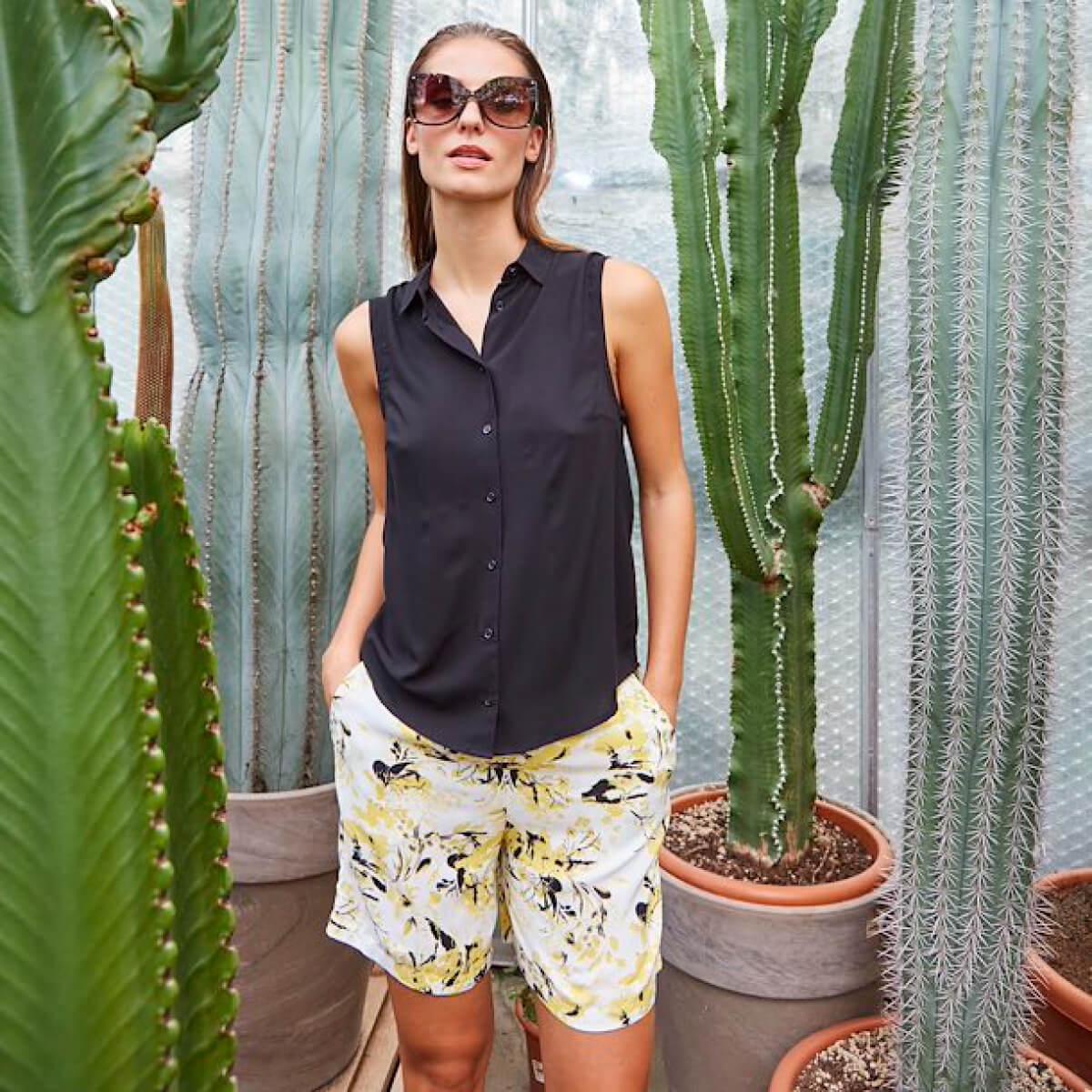 Sleeveless Button Up Shirt black front | MILK MONEY milkmoney.co | cute tops for women. trendy tops for women. cute blouses for women. stylish tops for women. pretty womens tops.