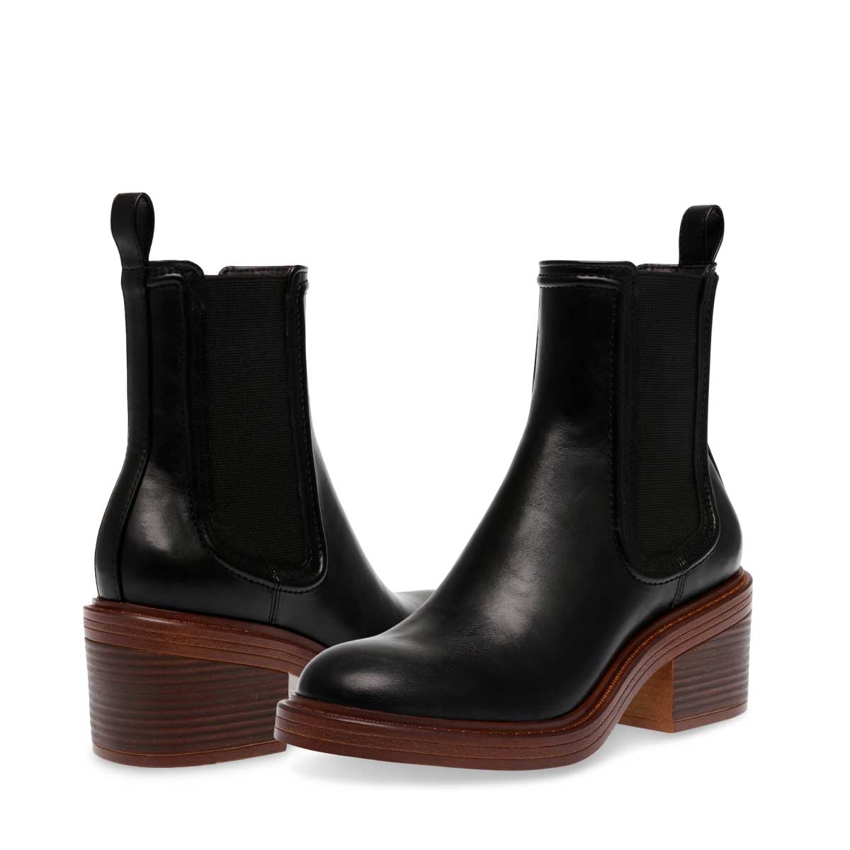 Steve Madden Curtsy Platform Chelsea Boot black leather | MILK MONEY milkmoney.co | cute shoes for women. ladies shoes. nice shoes for women. ladies shoes online. ladies footwear. womens shoes and boots. pretty shoes for women. beautiful shoes for women.