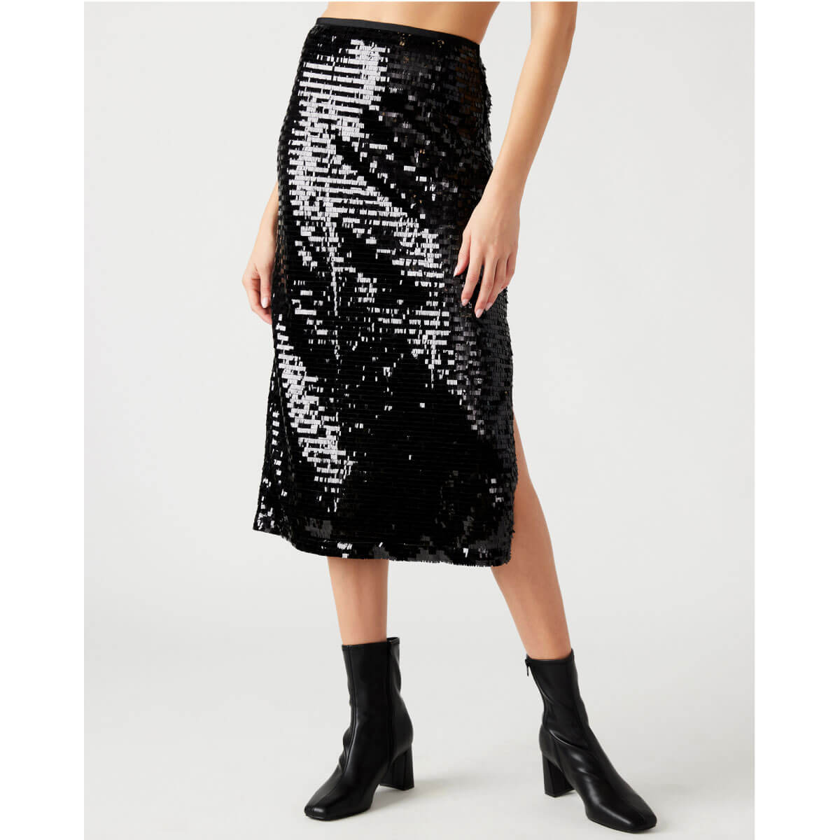 Steve Madden Dinah Piano Sequin High Rise Midi Pencil Skirt black front | MILK MONEY milkmoney.co | cute clothes for women. womens online clothing. trendy online clothing stores. womens casual clothing online. trendy clothes online. trendy women's clothing online. ladies online clothing stores. trendy women's clothing stores. cute female clothes.