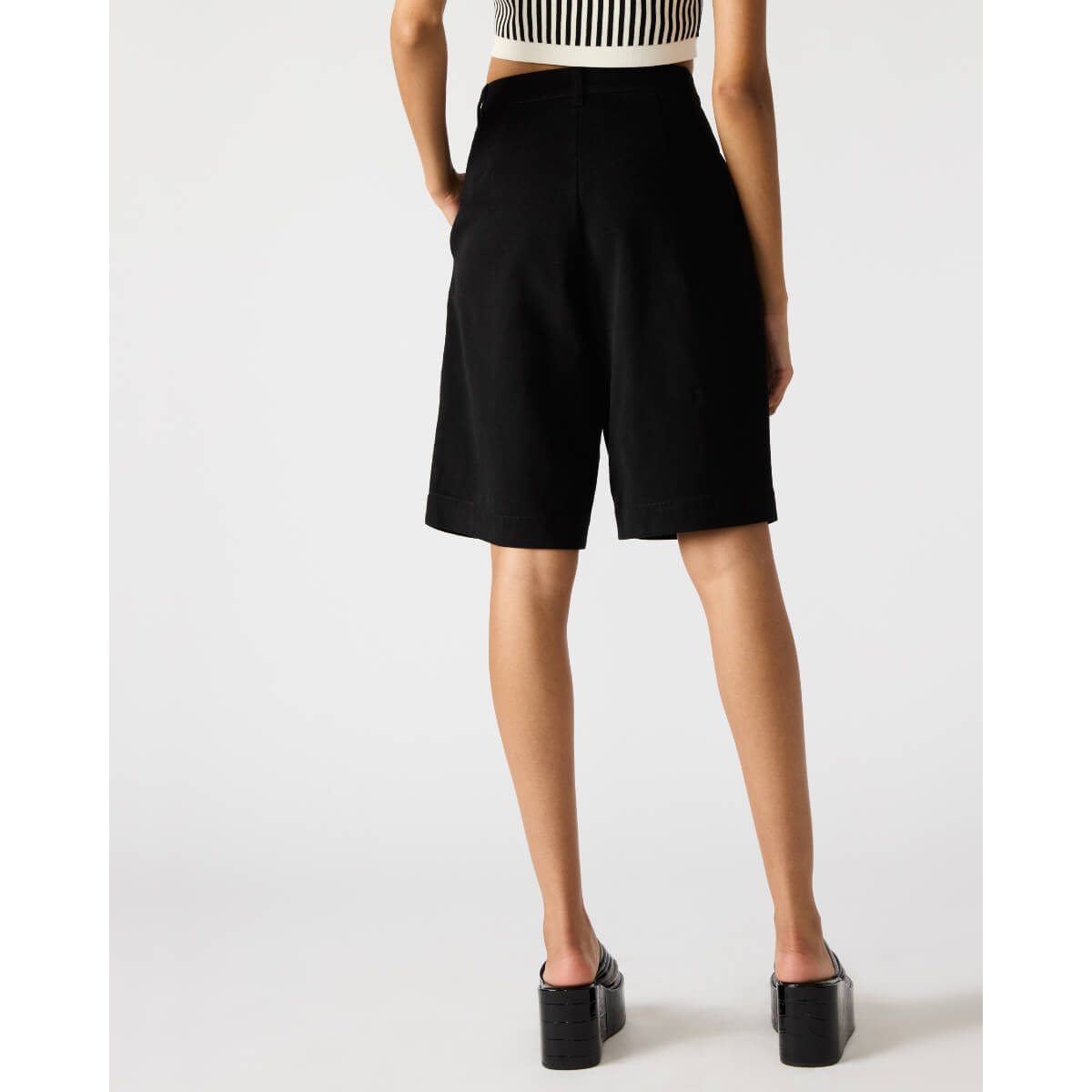 Steve Madden Ivana Pleated Shorts black back | MILK MONEY milkmoney.co | cute clothes for women. womens online clothing. trendy online clothing stores. womens casual clothing online. trendy clothes online. trendy women's clothing online. ladies online clothing stores. trendy women's clothing stores. cute female clothes.