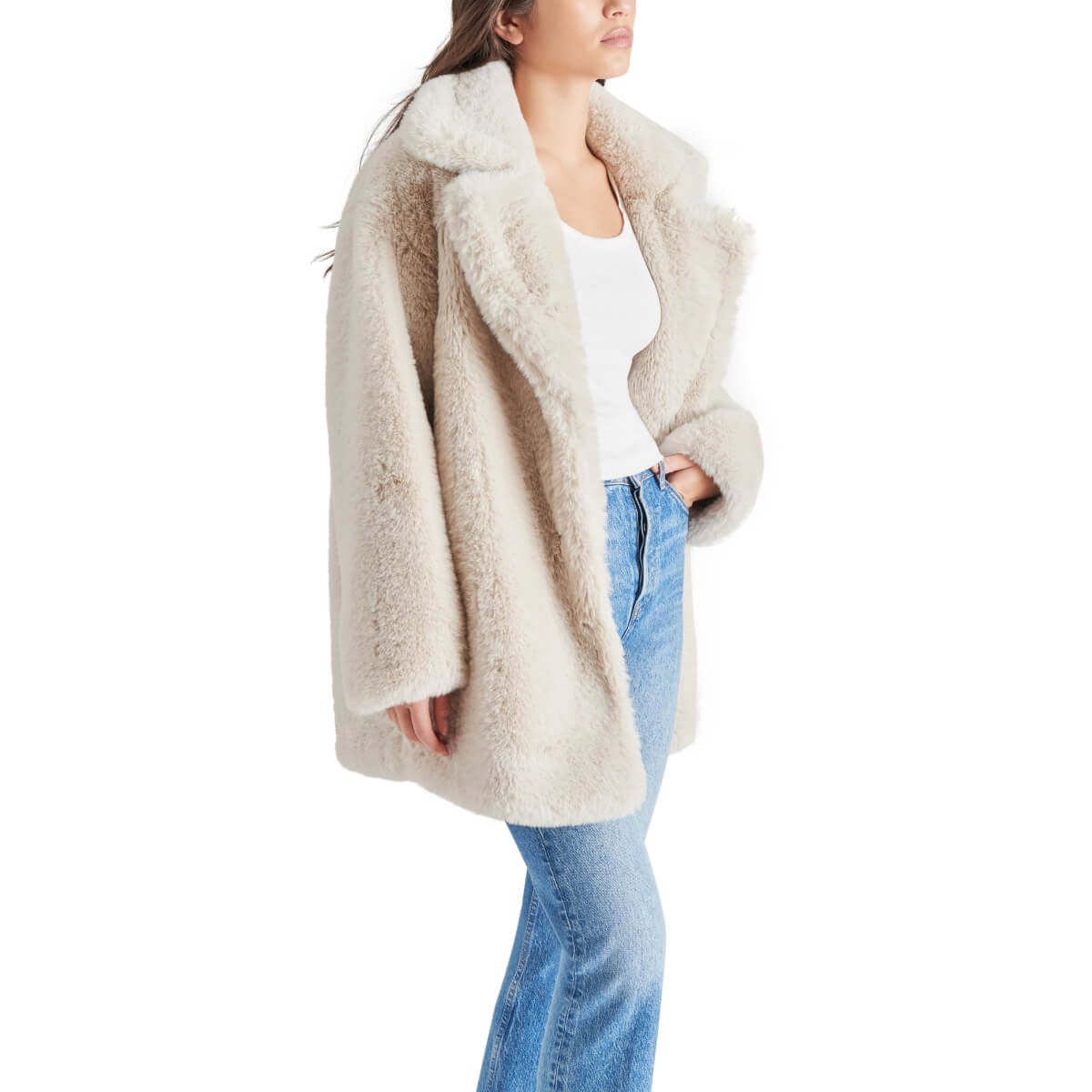 Steve Madden Snow Faux Fur Coat white side | MILK MONEY milkmoney.co | cute jackets for women. cute coats. cool jackets for women. stylish jackets for women. trendy jackets for women. trendy womens coats.