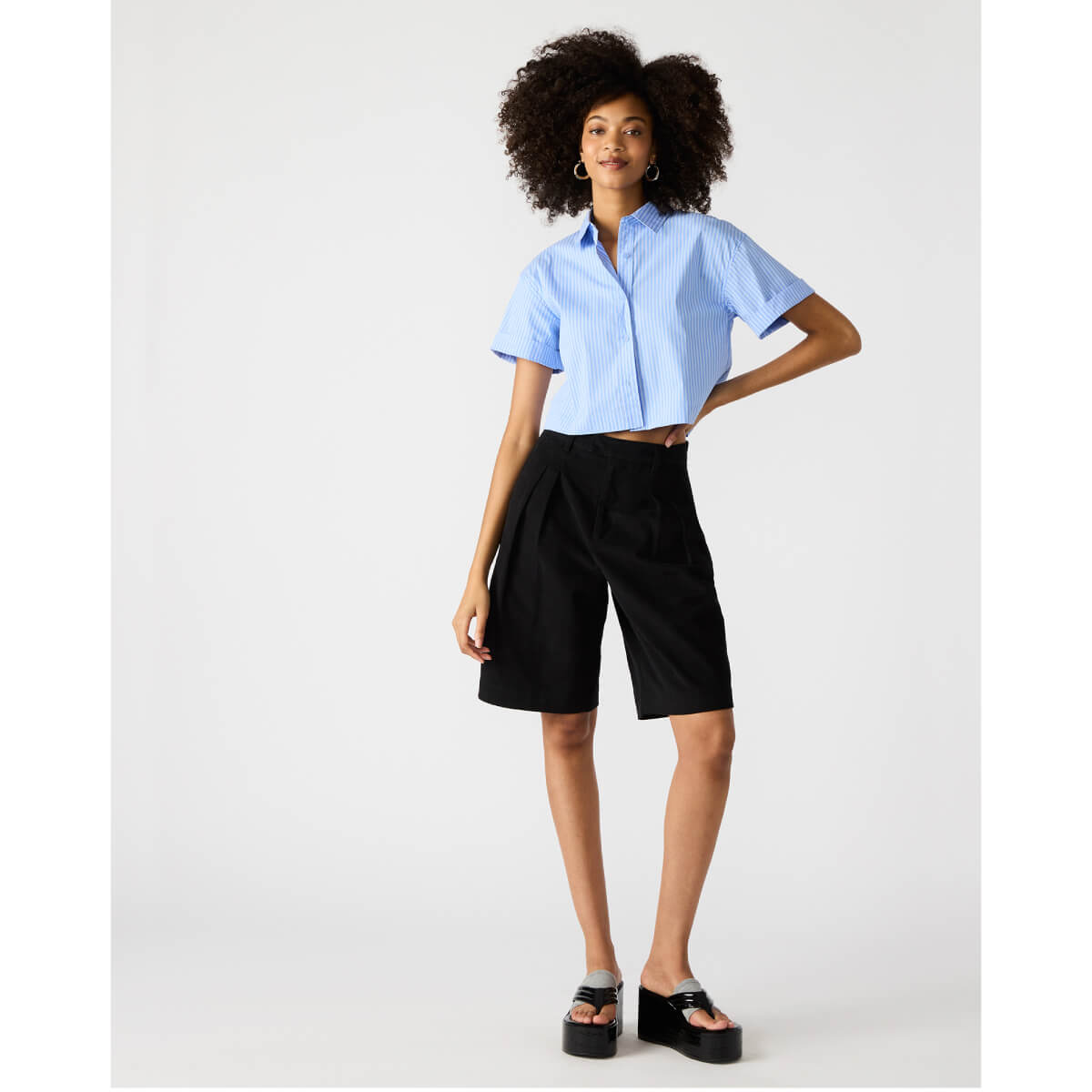Steve Madden Tula Stripe Short Sleeve Top blue front | MILK MONEY milkmoney.co | cute tops for women. trendy tops for women. cute blouses for women. stylish tops for women. pretty womens tops.