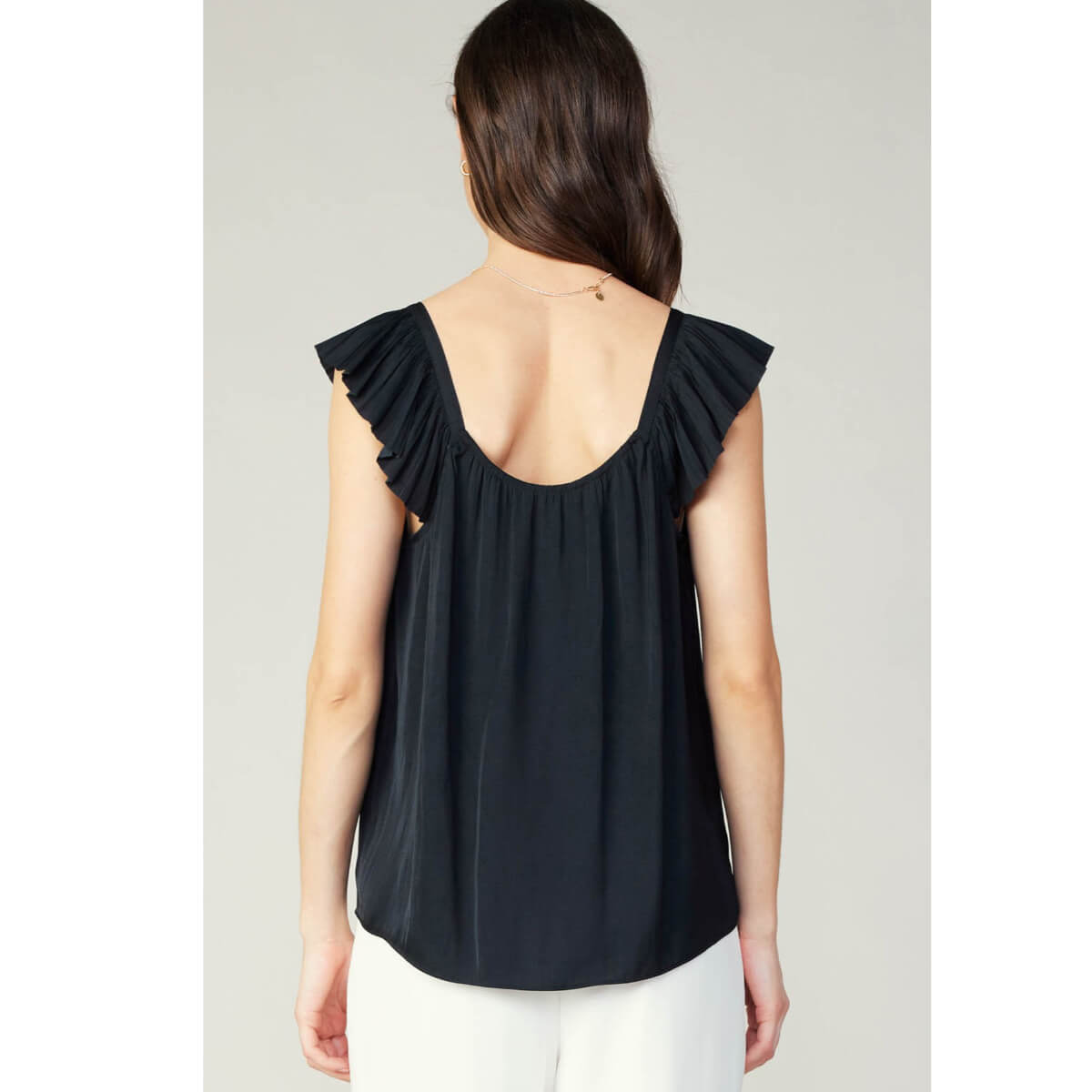 Sweetheart Neck Pleated Top black back | MILK MONEY milkmoney.co | cute tops for women. trendy tops for women. cute blouses for women. stylish tops for women. pretty womens tops.