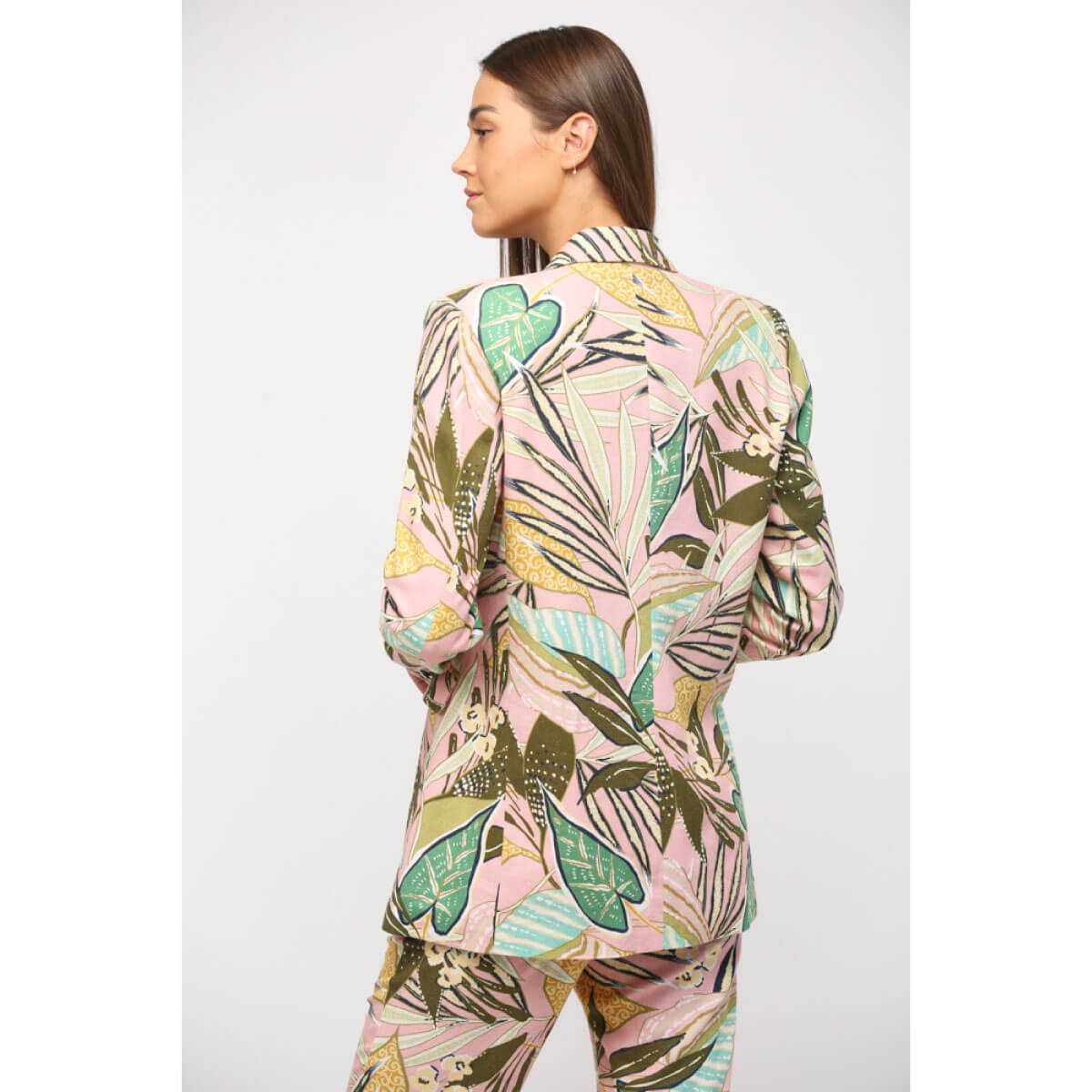 Tropical Print Linen Blazer pink back | MILK MONEY milkmoney.co | cute clothes for women. womens online clothing. trendy online clothing stores. womens casual clothing online. trendy clothes online. trendy women's clothing online. ladies online clothing stores. trendy women's clothing stores. cute female clothes.