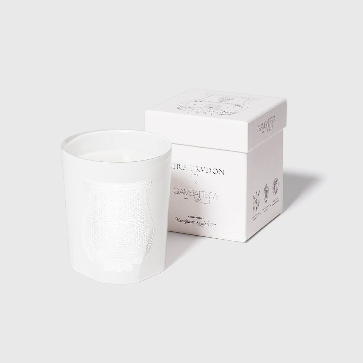 Trudon Positano Giambattista Valli Candle white front | MILK MONEY milkmoney.co | soy wax candles, small candles. natural candles, organic candles, scented soy candles, concrete candle, hand poured candles, hand poured soy candles, cement candle, hand poured soy wax candles, scented hand poured candles, hand poured scented candles
