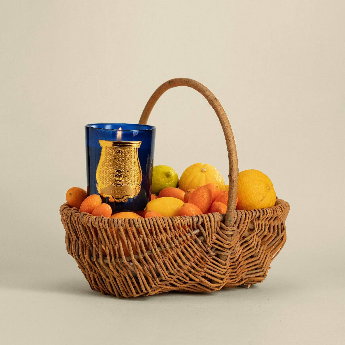 Trudon Reggio Hint of citrus from Calabria Candle front | MILK MONEY milkmoney.co | soy wax candles, small candles. natural candles, organic candles, scented soy candles, concrete candle, hand poured candles, hand poured soy candles, cement candle, hand poured soy wax candles, scented hand poured candles, hand poured scented candles