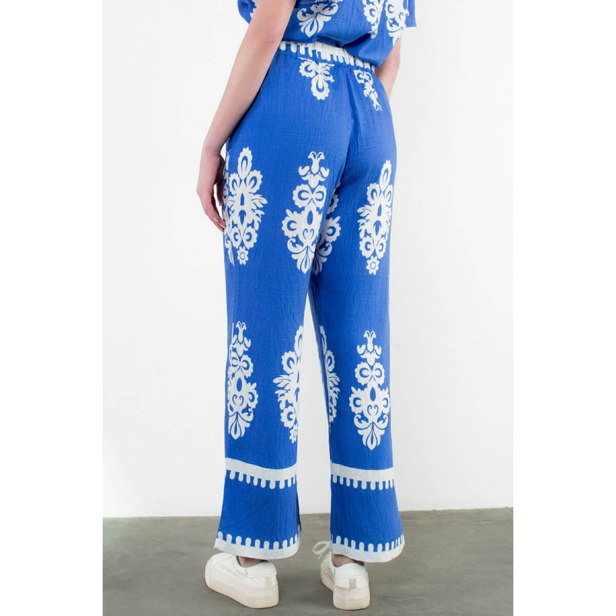 Wide Leg Block Print Pants blue back | MILK MONEY milkmoney.co | cute clothes for women. womens online clothing. trendy online clothing stores. womens casual clothing online. trendy clothes online. trendy women's clothing online. ladies online clothing stores. trendy women's clothing stores. cute female clothes.