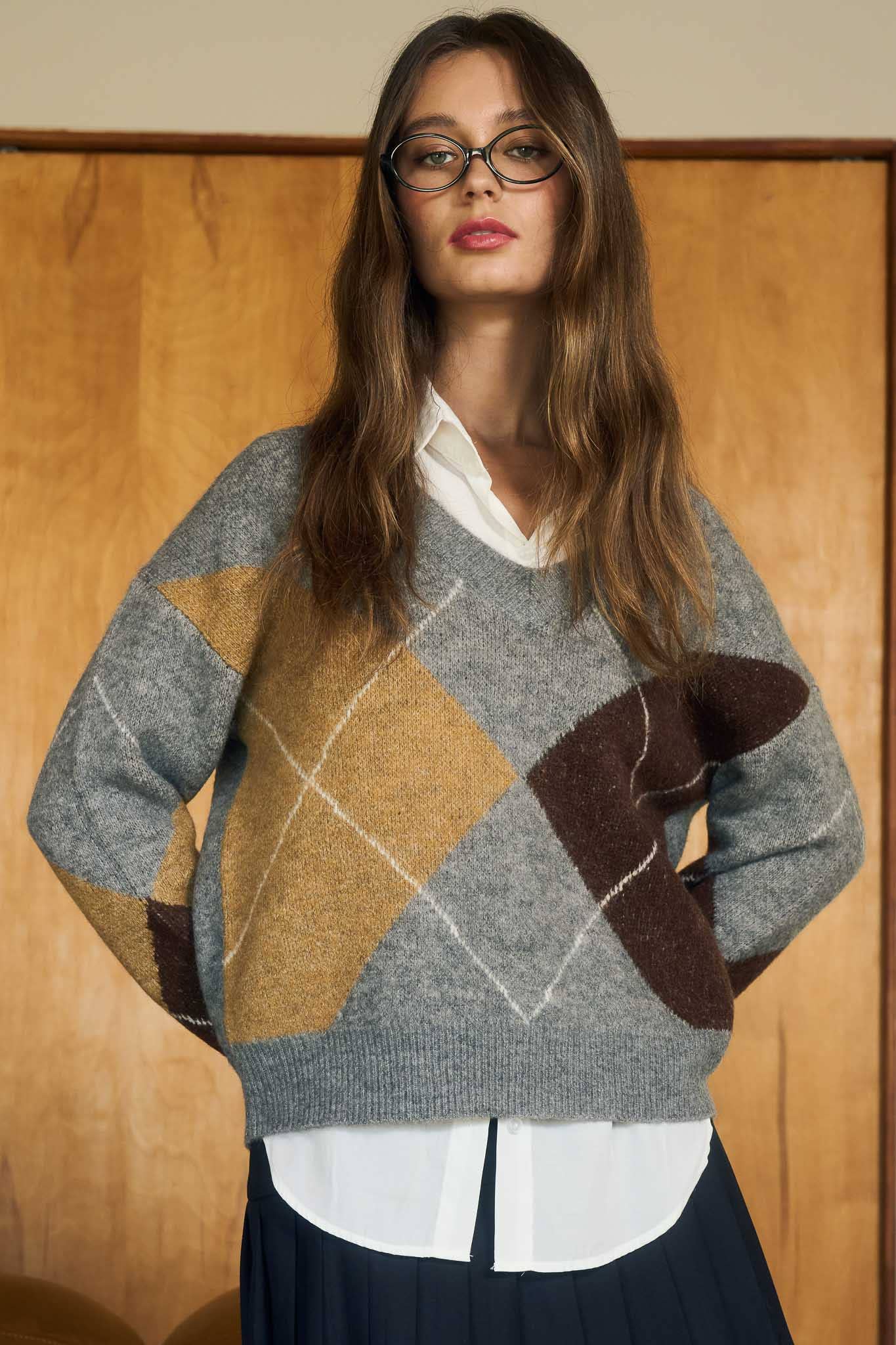 Argyle V-Neck Pullover Sweater