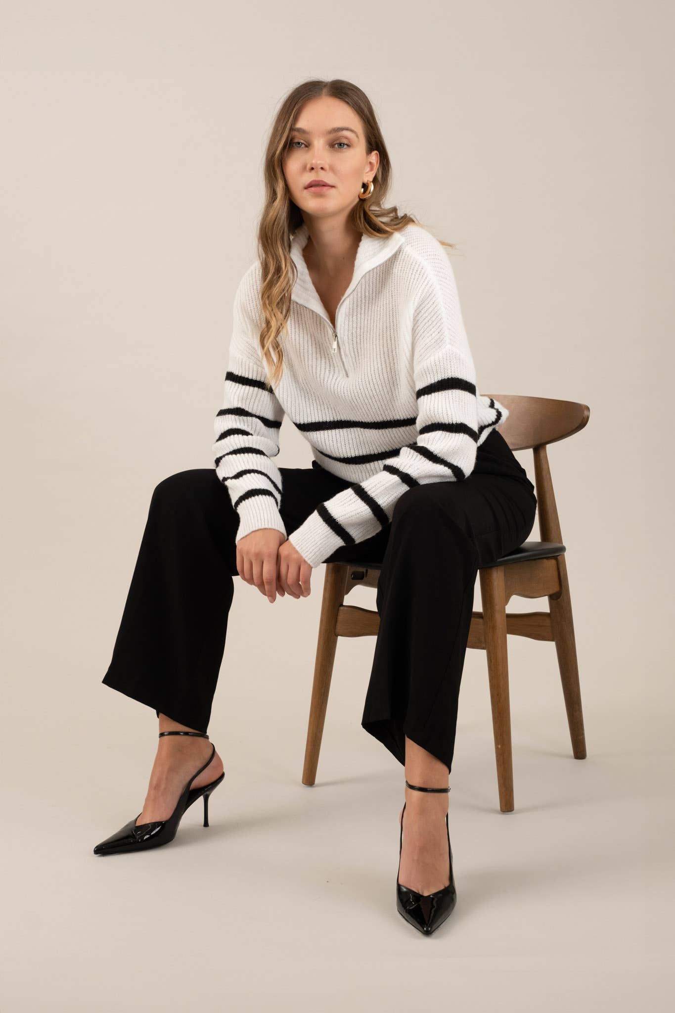 Hi-Waist Wide Leg Pleated Dress Pants