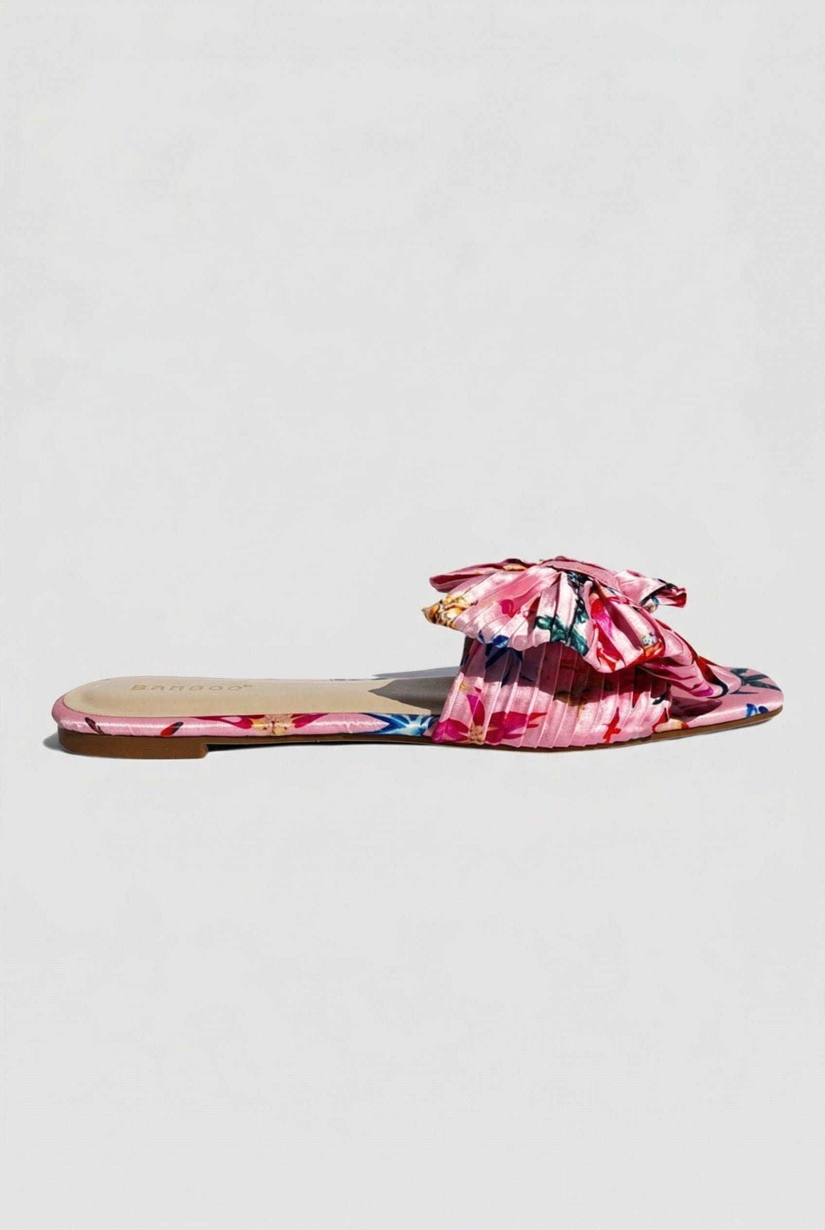 Coastal Pleated Bow Flat Sandal