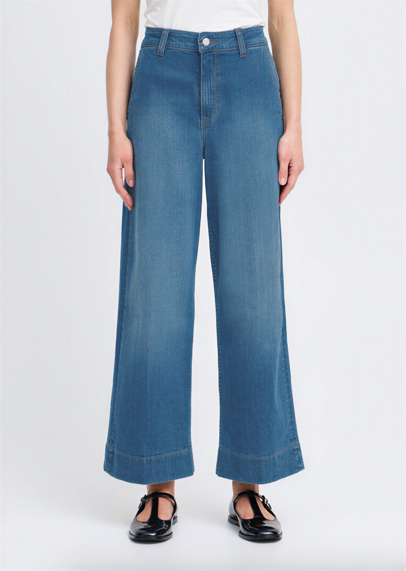Bykomma Cropped Jeans