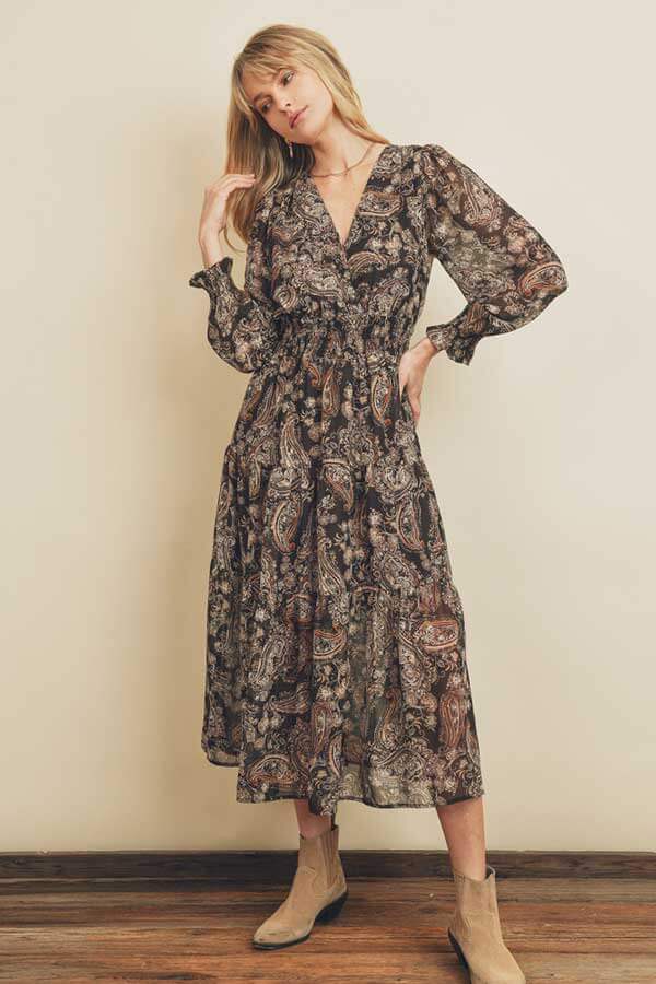 Paisley Floral Print Midi Dress black front | MILK MONEY milkmoney.co | cute clothes for women. womens online clothing. trendy online clothing stores. womens casual clothing online. trendy clothes online. trendy women's clothing online. ladies online clothing stores. trendy women's clothing stores. cute female clothes.