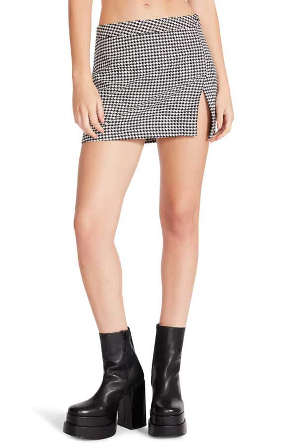 Steve Madden Cameron Skirt white front | MILK MONEY milkmoney.co | cute clothes for women. womens online clothing. trendy online clothing stores. womens casual clothing online. trendy clothes online. trendy women's clothing online. ladies online clothing stores. trendy women's clothing stores. cute female clothes.