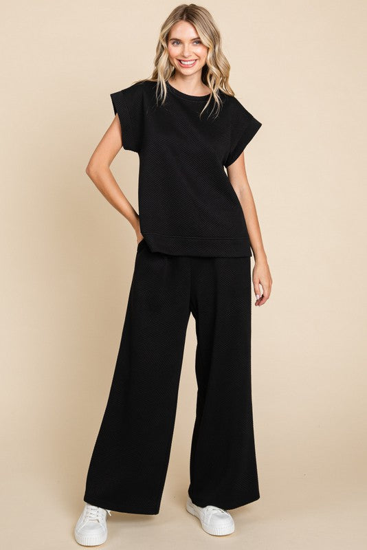 Textured Wide Leg Pants black front | MILK MONEY milkmoney.co | cute pants for women. cute trendy pants.