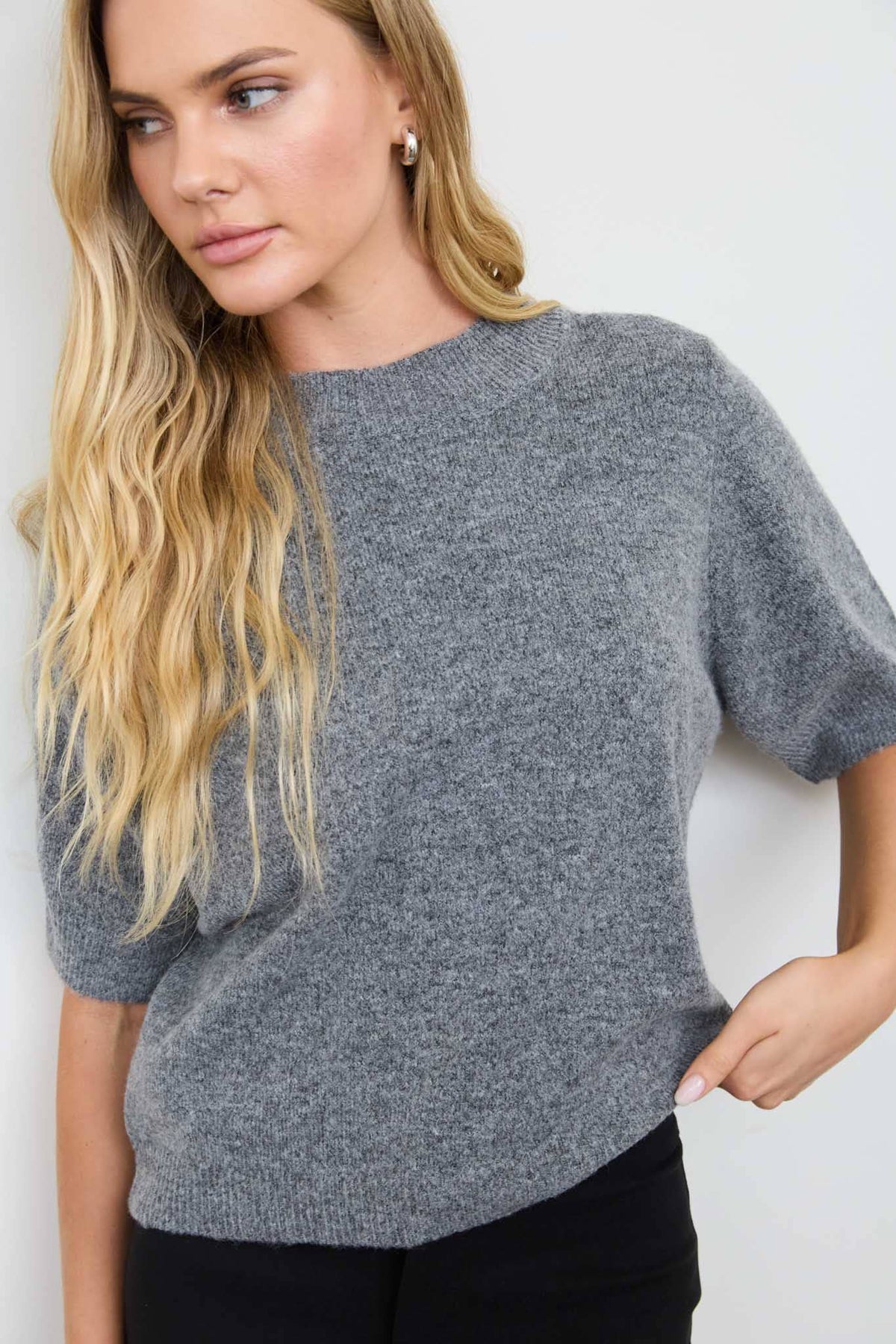 Crewneck SS Pullover Sweater