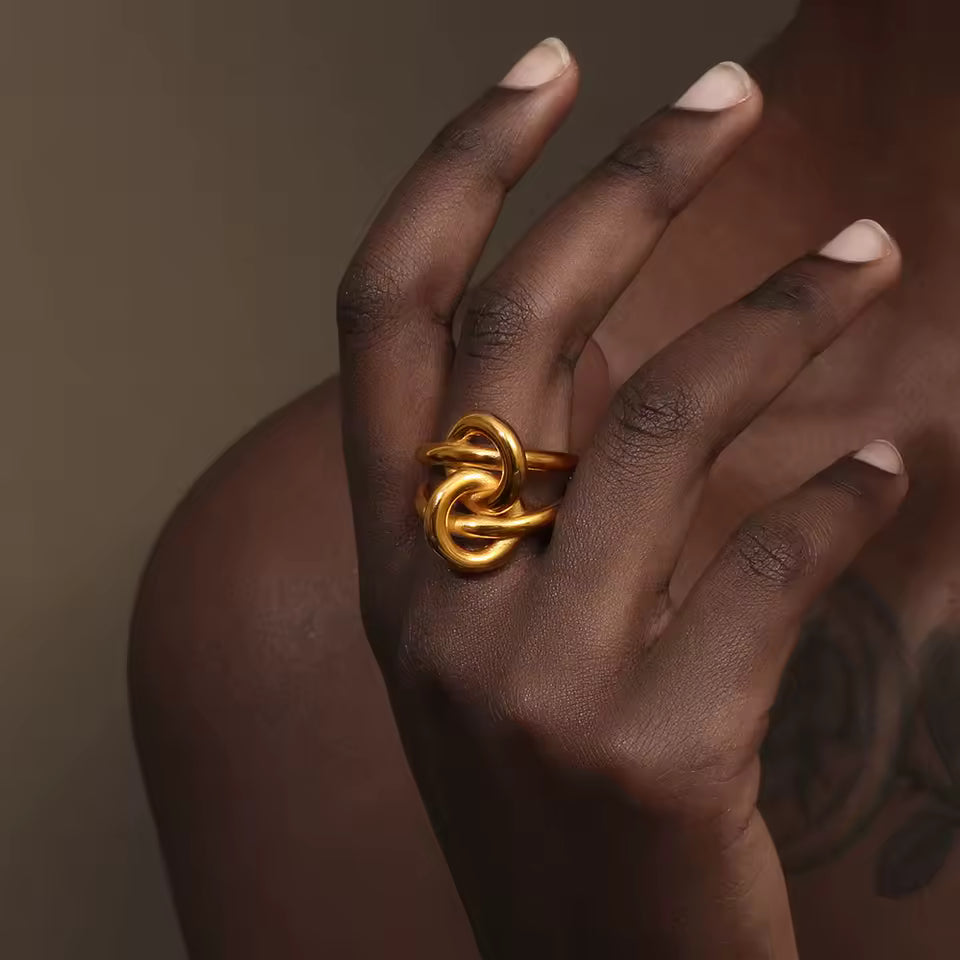Geometric Knot Ring