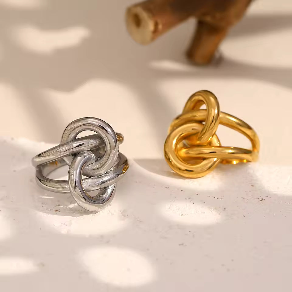 Geometric Knot Ring
