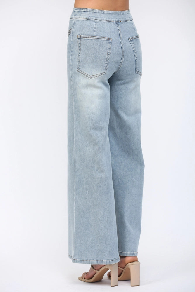 Button Closure Straight Jean