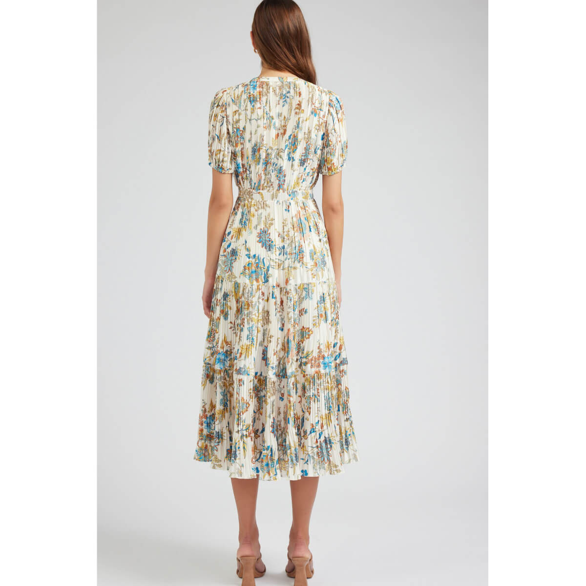 Botanical Print Pleated Maxi Dress  back | MILK MONEY milkmoney.co | cute clothes for women. womens online clothing. trendy online clothing stores. womens casual clothing online. trendy clothes online. trendy women's clothing online. ladies online clothing stores. trendy women's clothing stores. cute female clothes.
