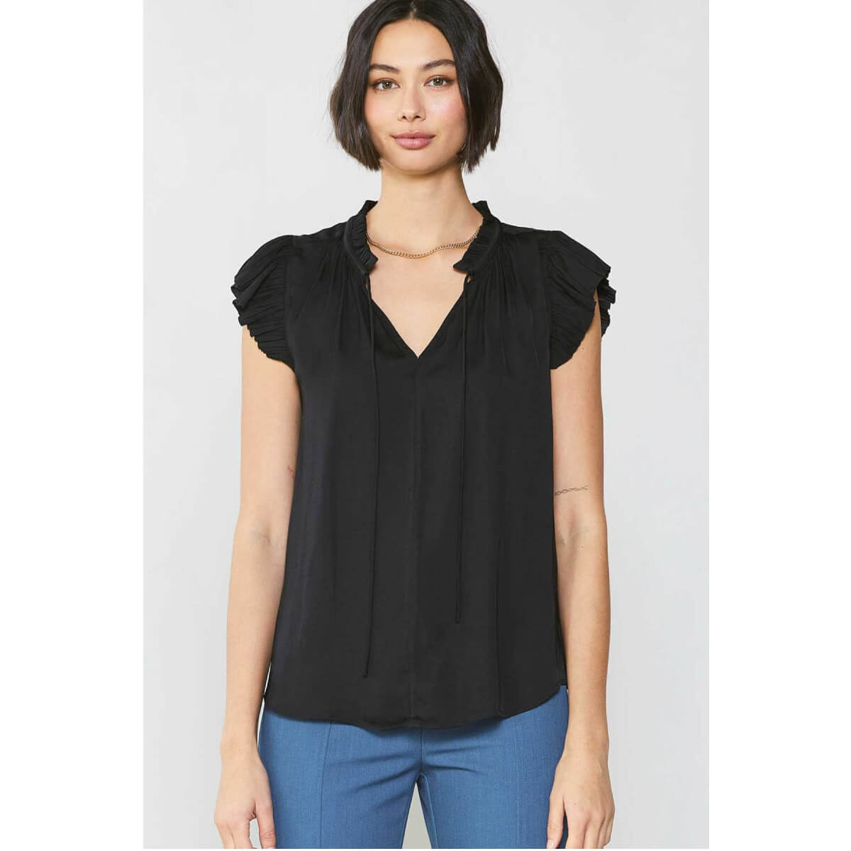 Pleated Short Sleeve Blouse black front | MILK MONEY milkmoney.co | cute tops for women. trendy tops for women. cute blouses for women. stylish tops for women. pretty womens tops.